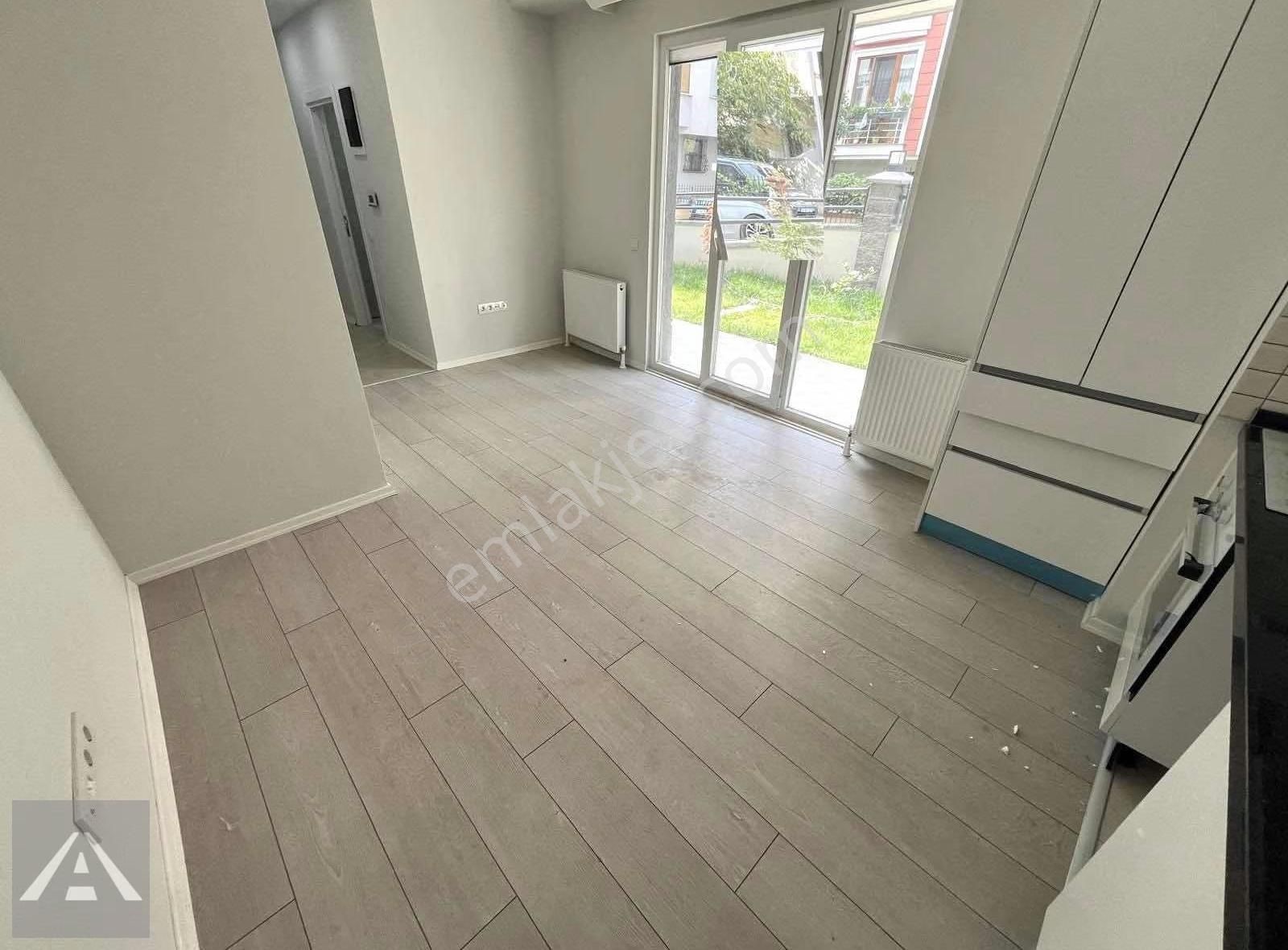 Altıntepe'de Bahçe Kullanımlı Tapu Masrafsız 1+1 - Görsel 11