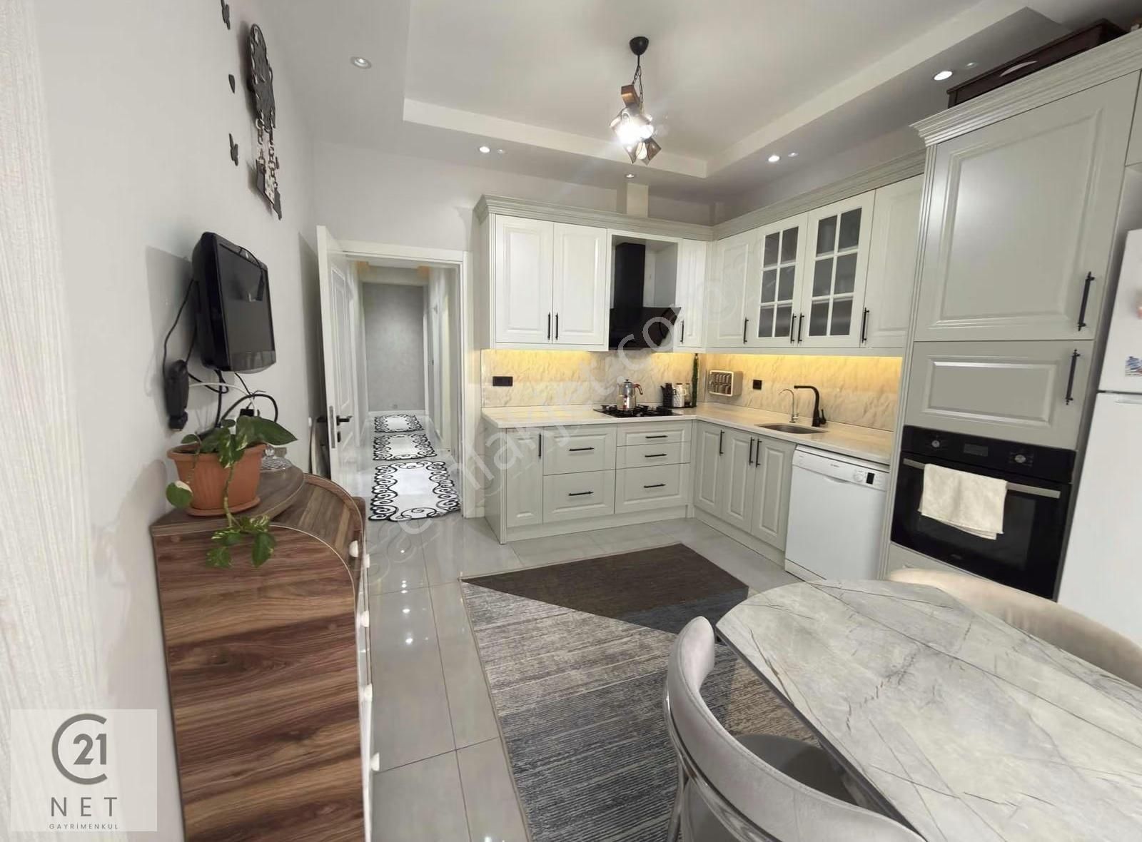 Century 21 Net'ten Karamanda 3+1 Lüks İşçilik Satılık Daire - Görsel 12