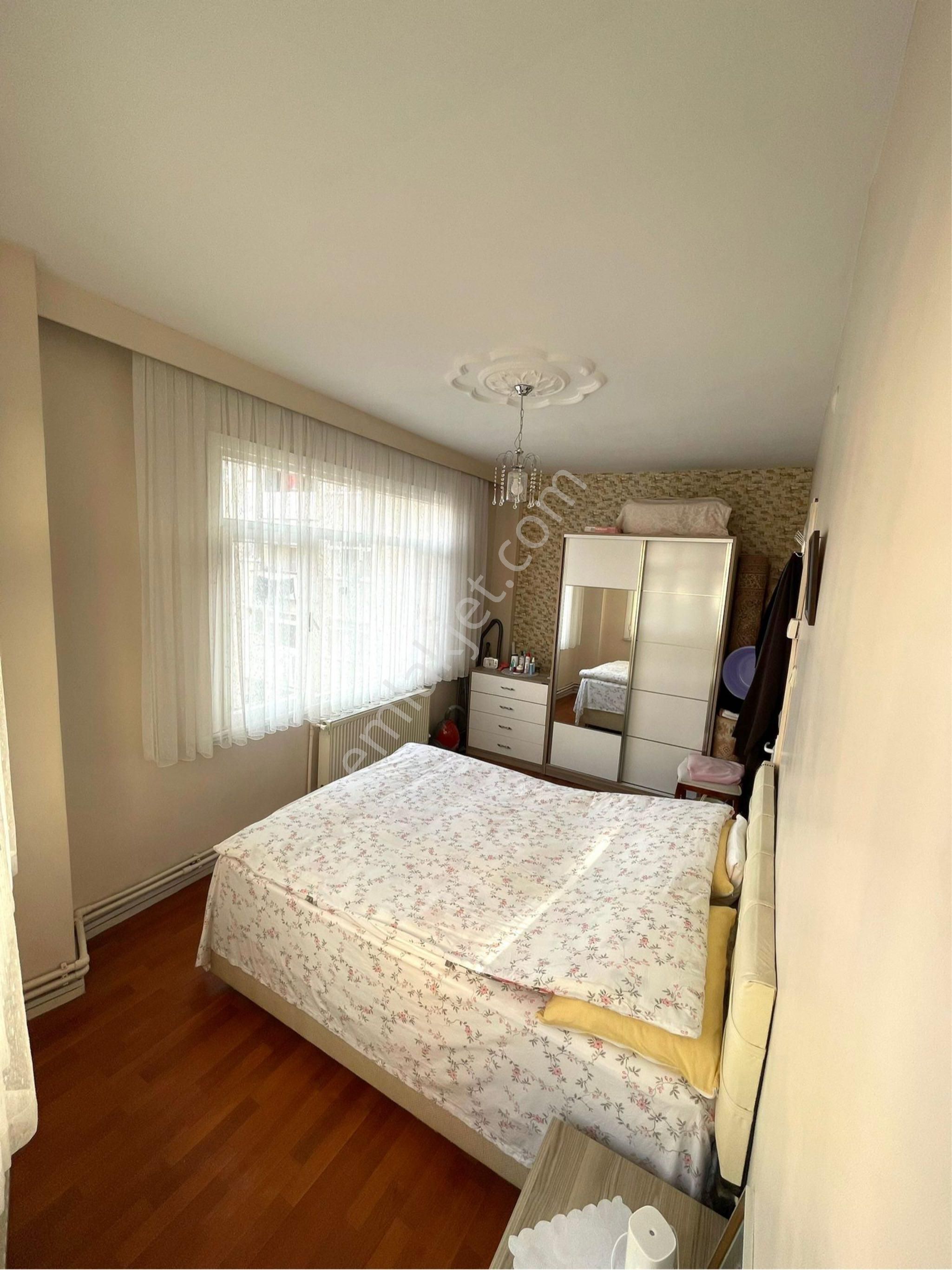 Ecem Emlaktan Kocamustafapaşa Da Merkezi Konumda 90m2 Ara Kat - Görsel 16