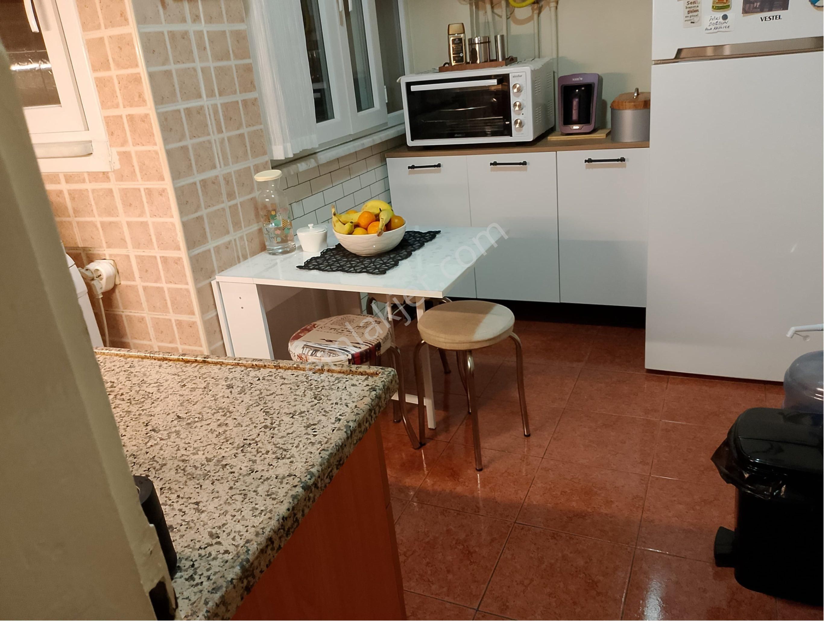 Ecem Emlaktan Kocamustafapaşa Da Merkezi Konumda 90m2 Ara Kat - Görsel 10