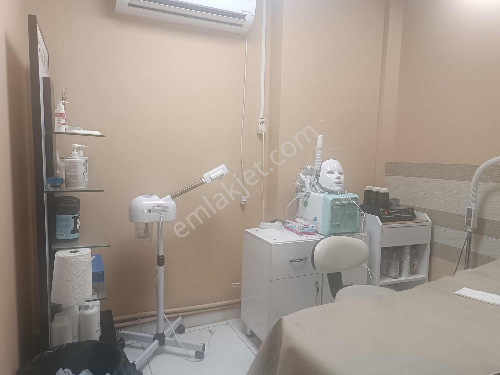Rotasyon'dan 50 Mt Yol Üzeri Yüksek Cirolu Devren Kiralık Kuaför - Görsel 21