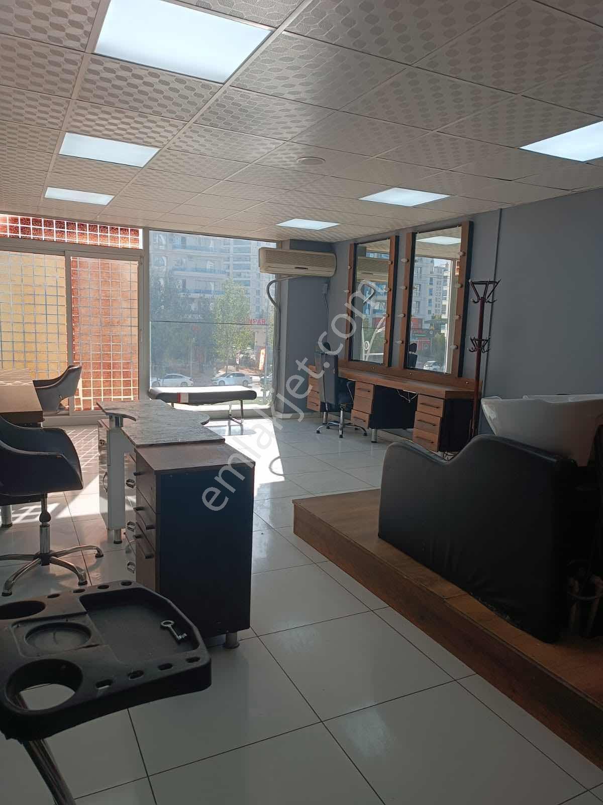 Rotasyon'dan 50 Mt Yol Üzeri Yüksek Cirolu Devren Kiralık Kuaför - Görsel 9