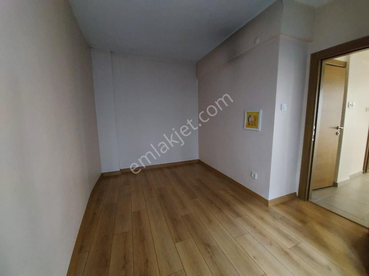 Beşiktaş Merkezde Metro, Sahile Çok Yakın Sıfır Ayarında Daire - Görsel 18