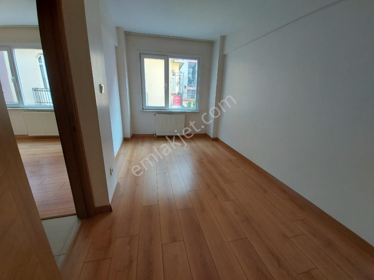 Beşiktaş Merkezde Metro, Sahile Çok Yakın Sıfır Ayarında Daire - Görsel 12