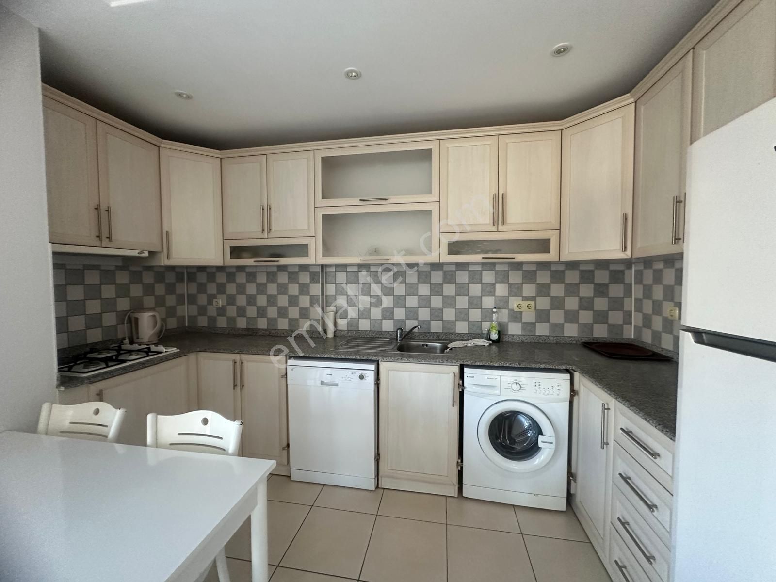 Alanya Avsallar Mah.eşyalı Satılık 2+1 Daire - Görsel 12