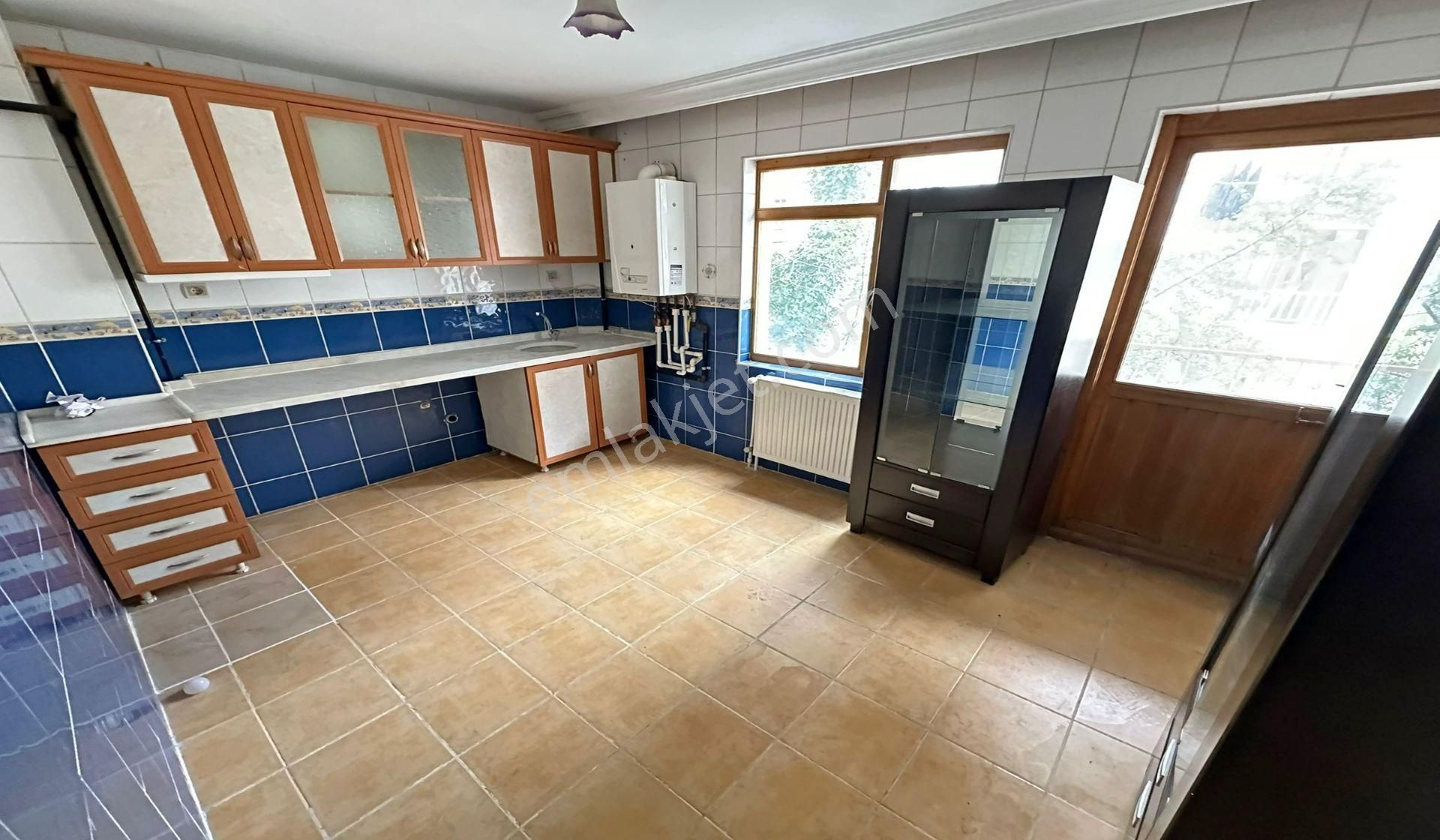 İncirlide Refiksaydam Cadde Kat Konumunda 3+1 Bağımsız Balkonlu - Görsel 5