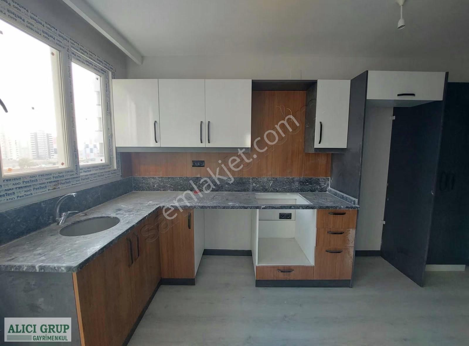 #stad Yakını Hasarsız Kat Mülkiyetli Satılık 2+1 Daire