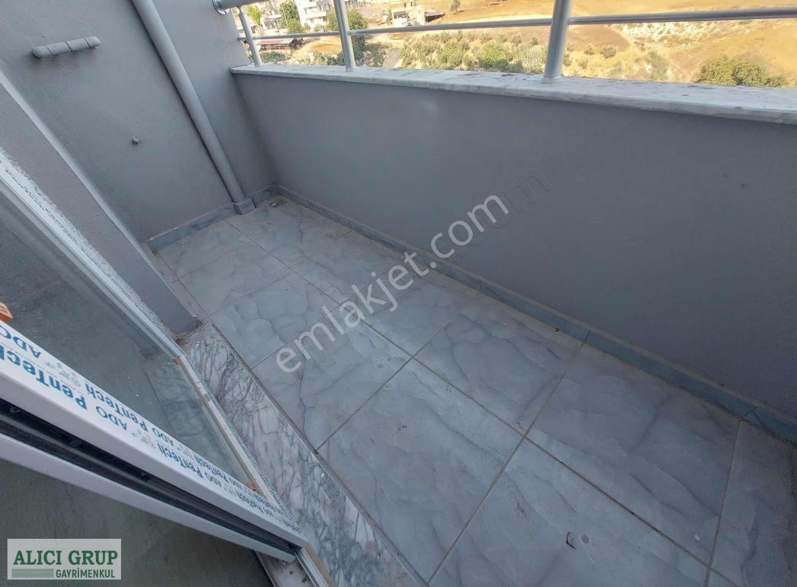 #stad Yakını Hasarsız Kat Mülkiyetli Satılık 2+1 Daire - Görsel 2