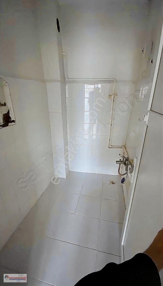 Üçyüzlü Meydana Yakın Kiralık Temiz Daire - Görsel 16