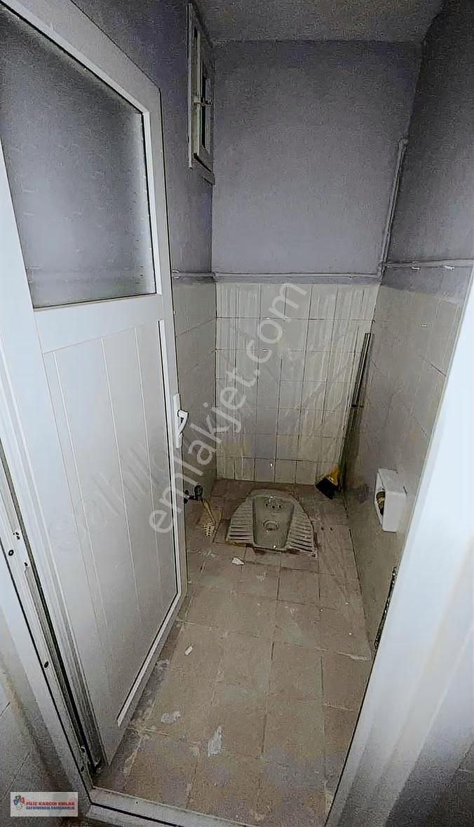 Üçyüzlü Meydana Yakın Kiralık Temiz Daire - Görsel 11