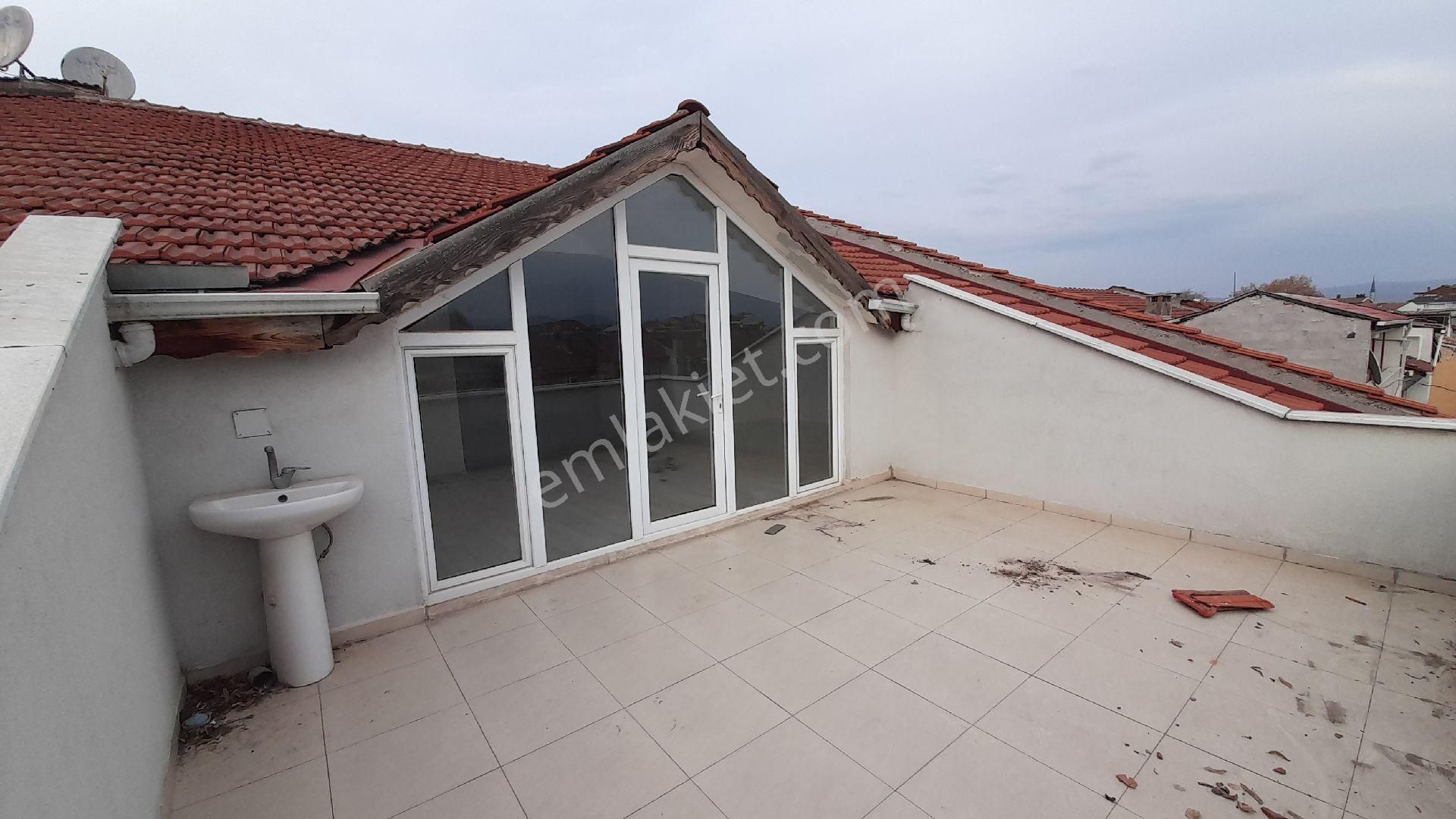 Rt Safirden İnegöl'de İki Aileye Uygun Dubleks Daire - Görsel 34