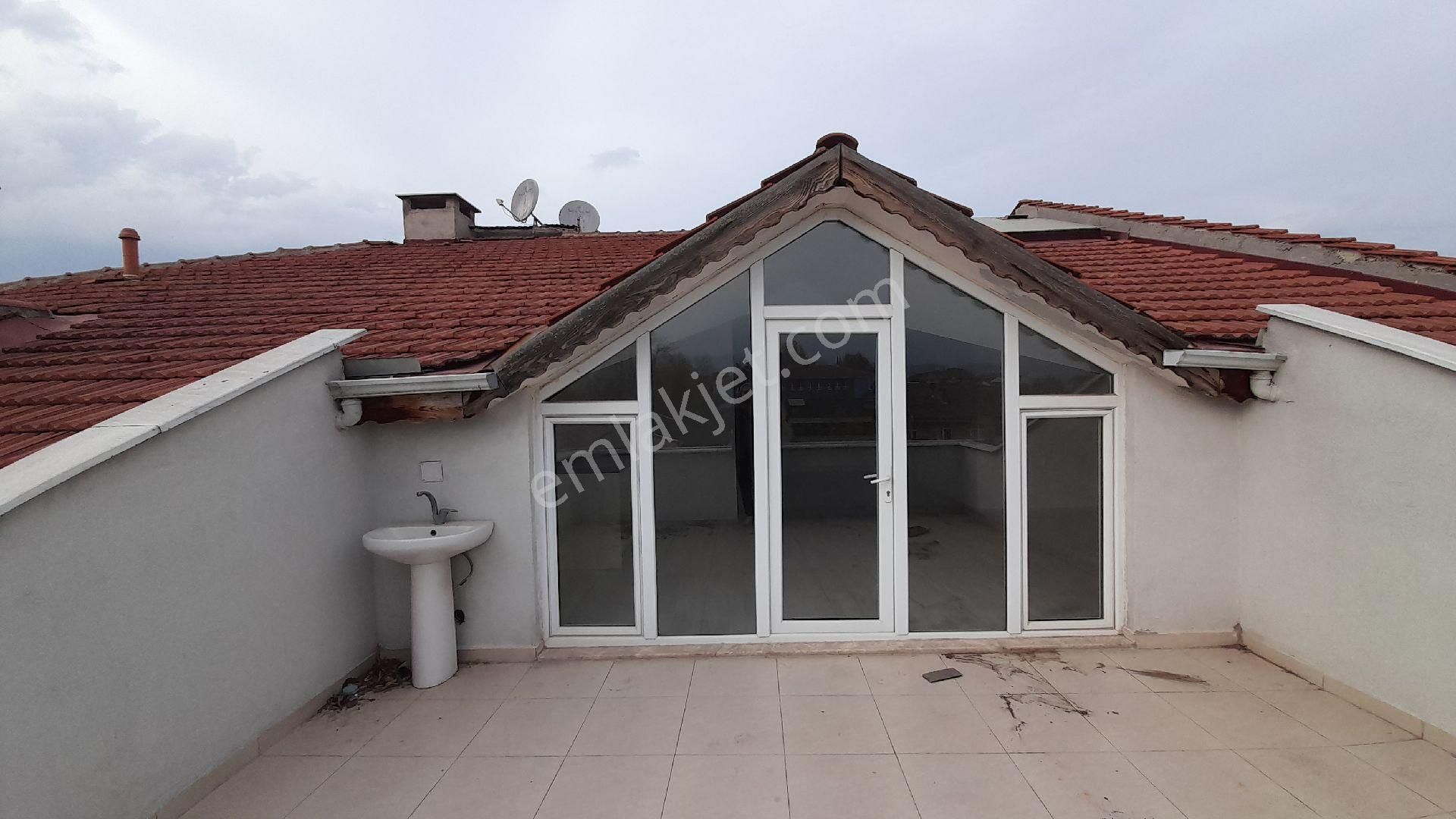 Rt Safirden İnegöl'de İki Aileye Uygun Dubleks Daire - Görsel 31