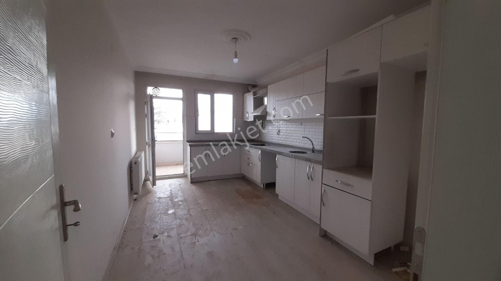 Rt Safirden İnegöl'de İki Aileye Uygun Dubleks Daire - Görsel 8