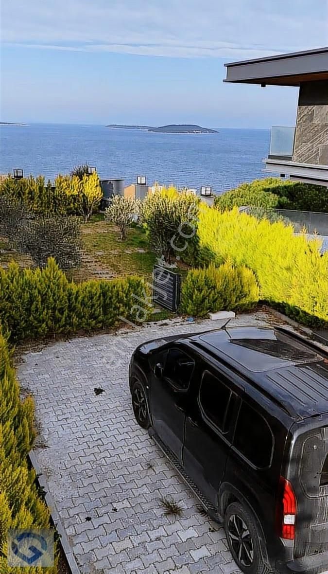 Hüseyin Öziç'den Urla İskelede Satılık Muhteşem Konumlu Villa - Görsel 13