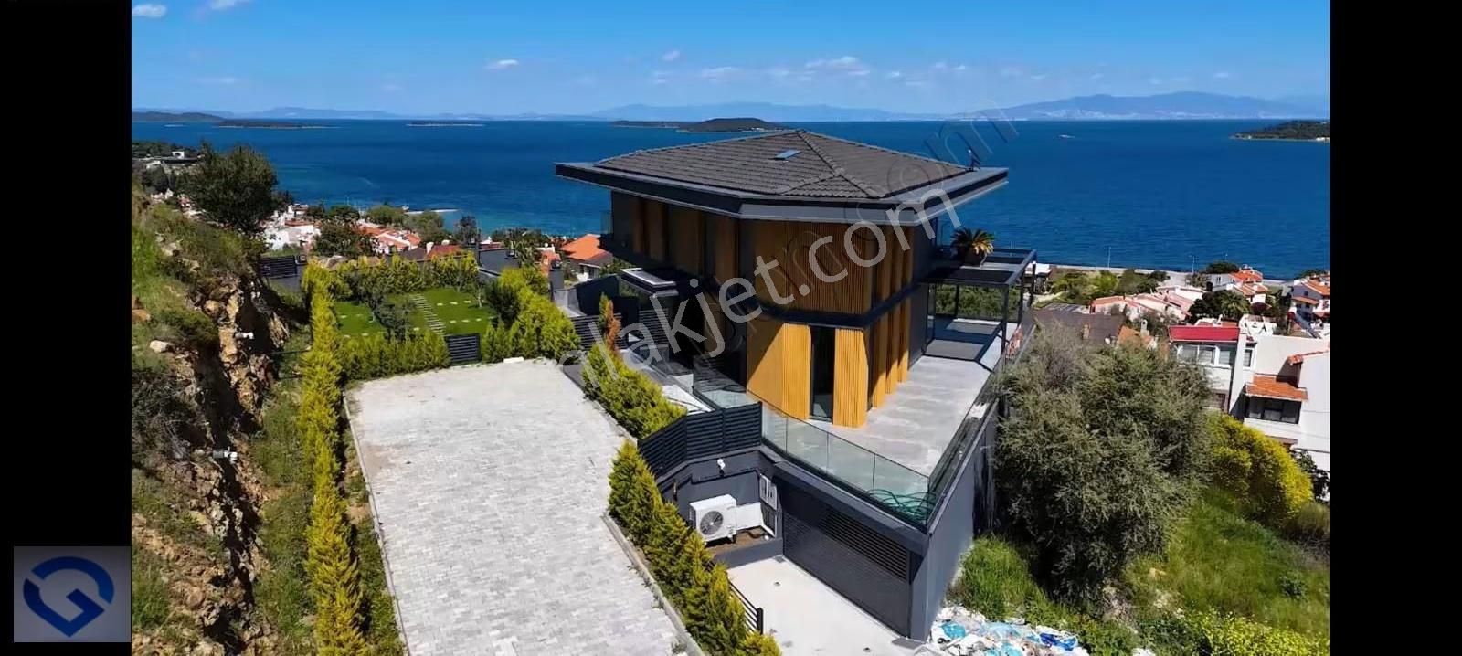 Hüseyin Öziç'den Urla İskelede Satılık Muhteşem Konumlu Villa - Görsel 14