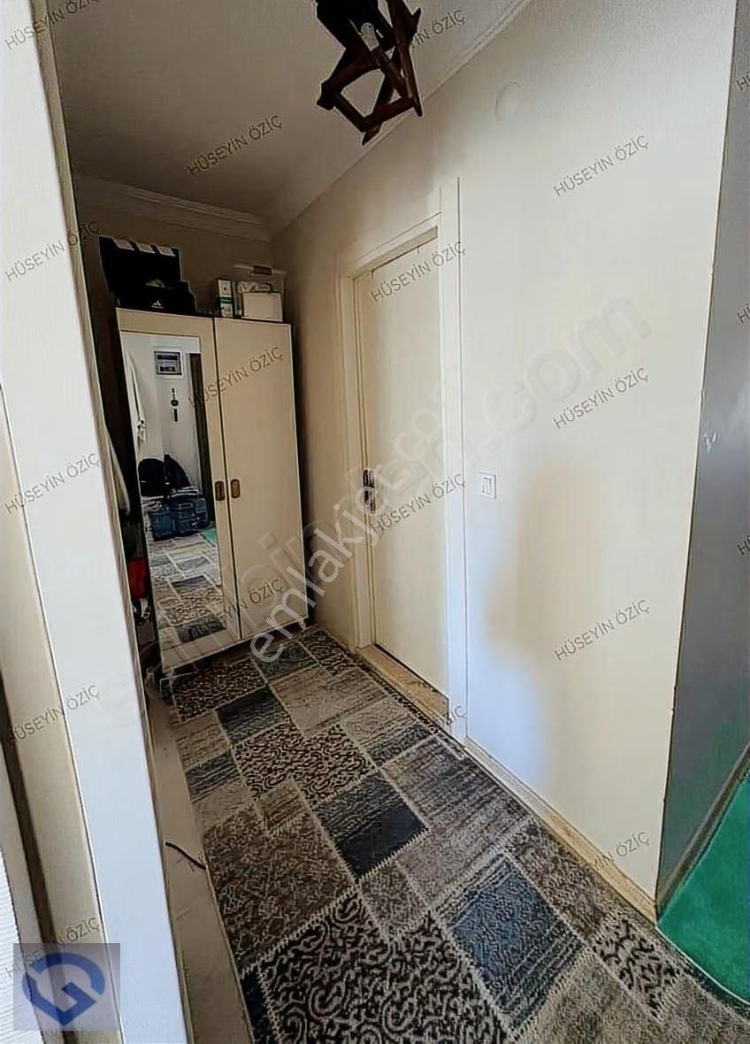 Hüseyin Öziç'den Çeşme Çarşıda Satılık 2+1 Bahçeli Daire - Görsel 4