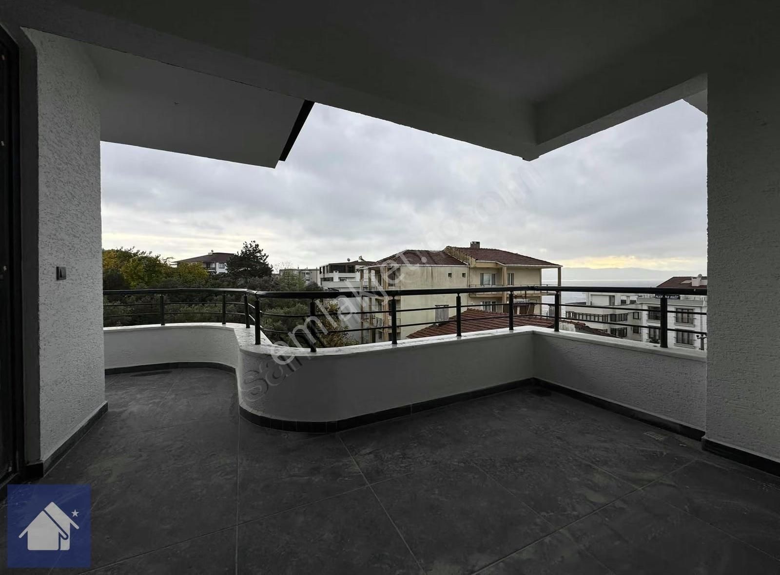 *yiğit Emlak Armutlu'dan*denize 100 Metre*sıfır Ultra Lüks 2+1 - Görsel 11