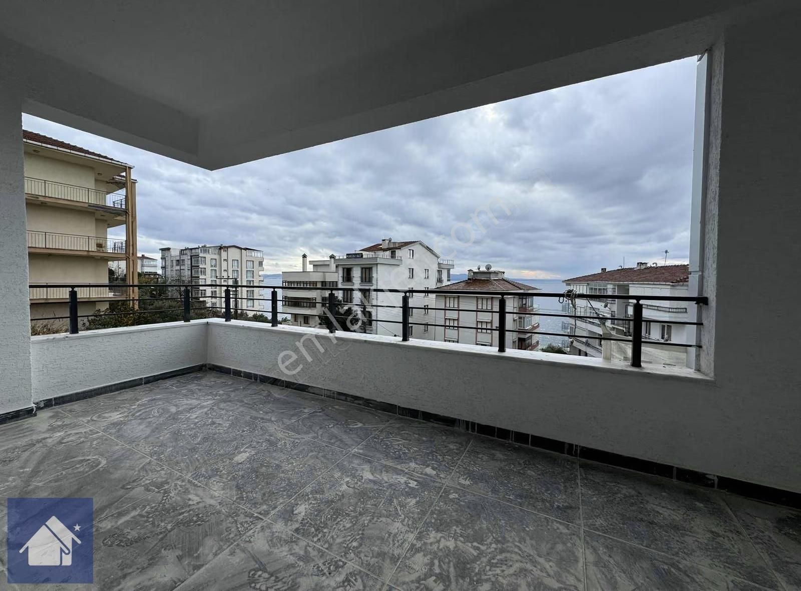 *yiğit Emlak Armutlu'dan*denize Çok Yakın Ultra Lüks 2+1 Daire - Görsel 7
