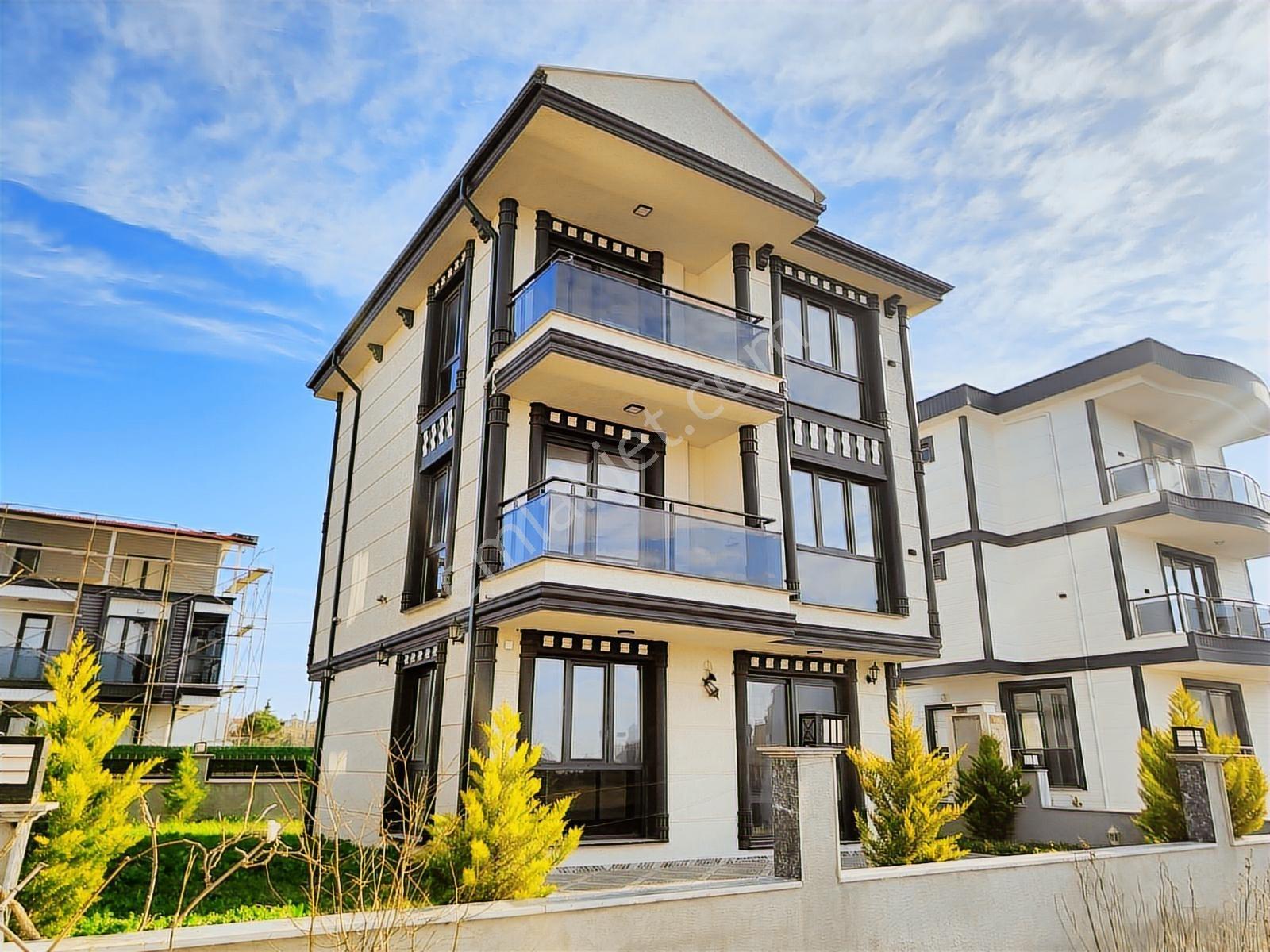 Kartallar'dan Şahane Bir Müstakil Villa Daha Kaliteli Lüks Şık. - Görsel 11