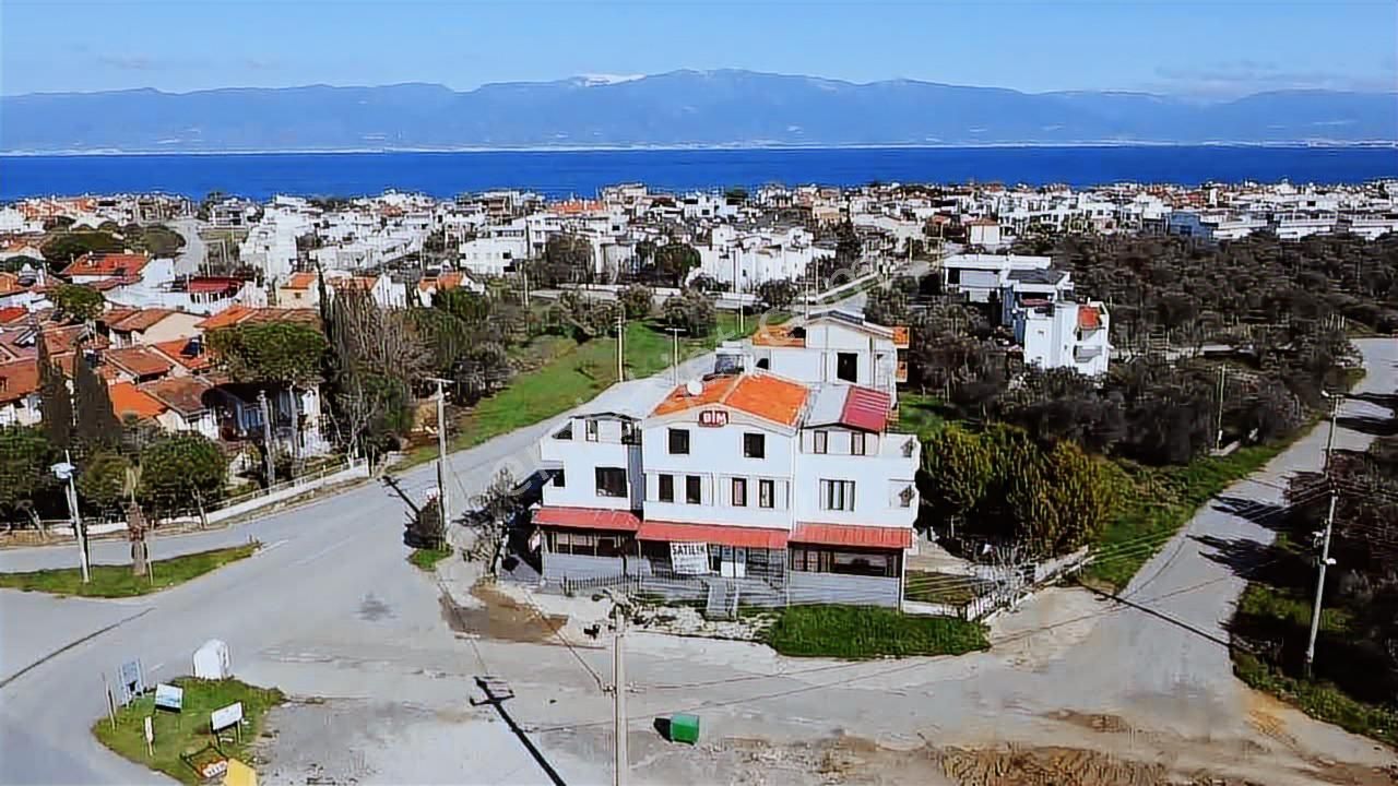 Burhaniye İskele Mahallesinde Satılık Tripleks Villa - Görsel 2