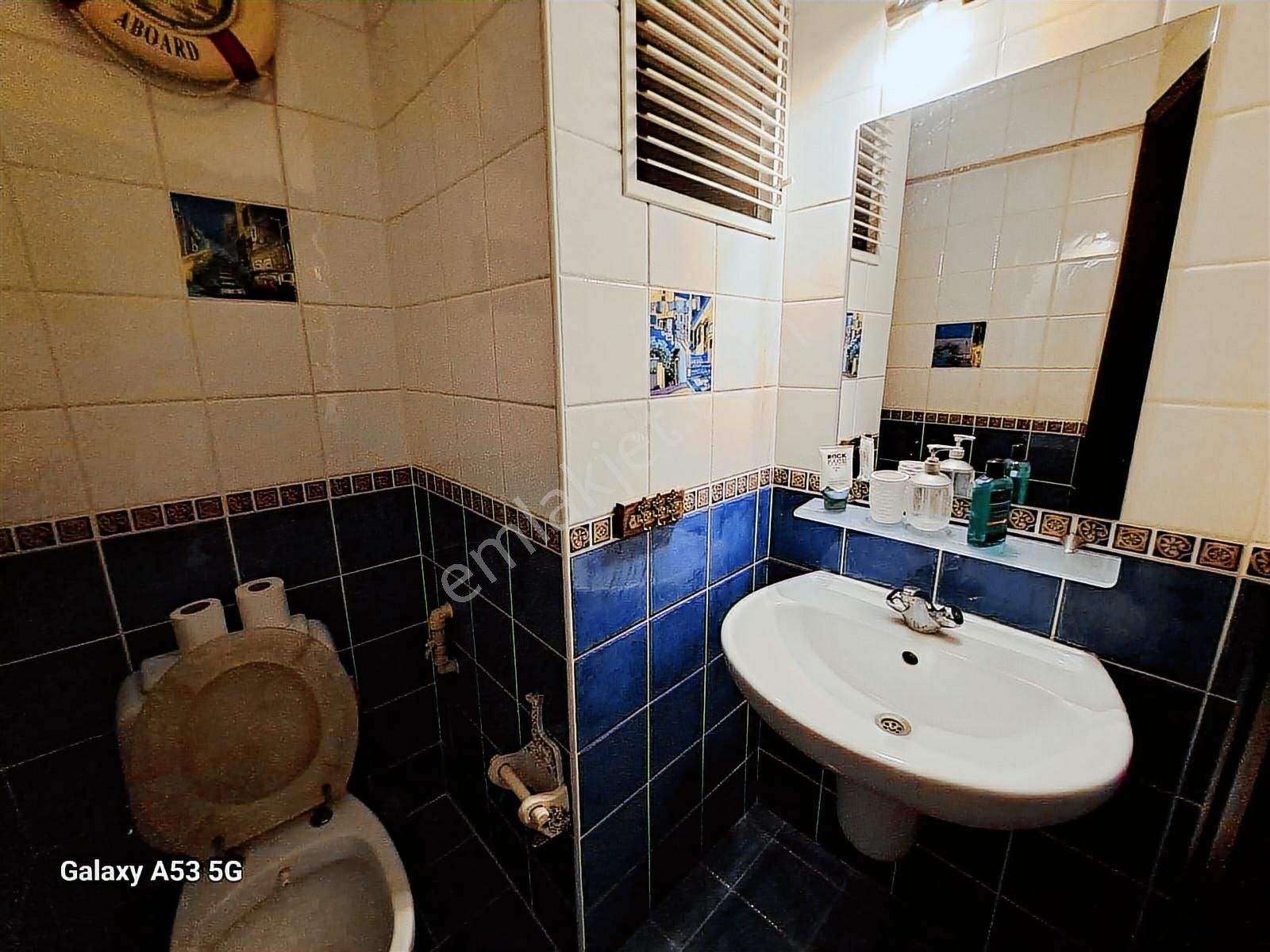 Alsancak Şair Eşref'te Lüks Eşyalı Kiralık 3+1 Daire - Görsel 17