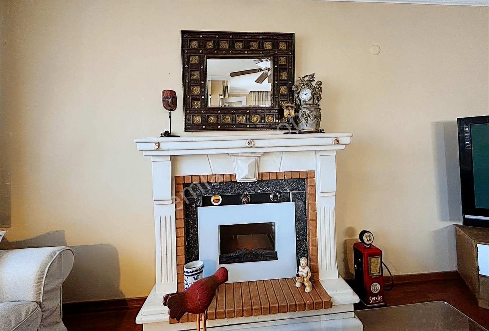 Alsancak Şair Eşref'te Lüks Eşyalı Kiralık 3+1 Daire - Görsel 24