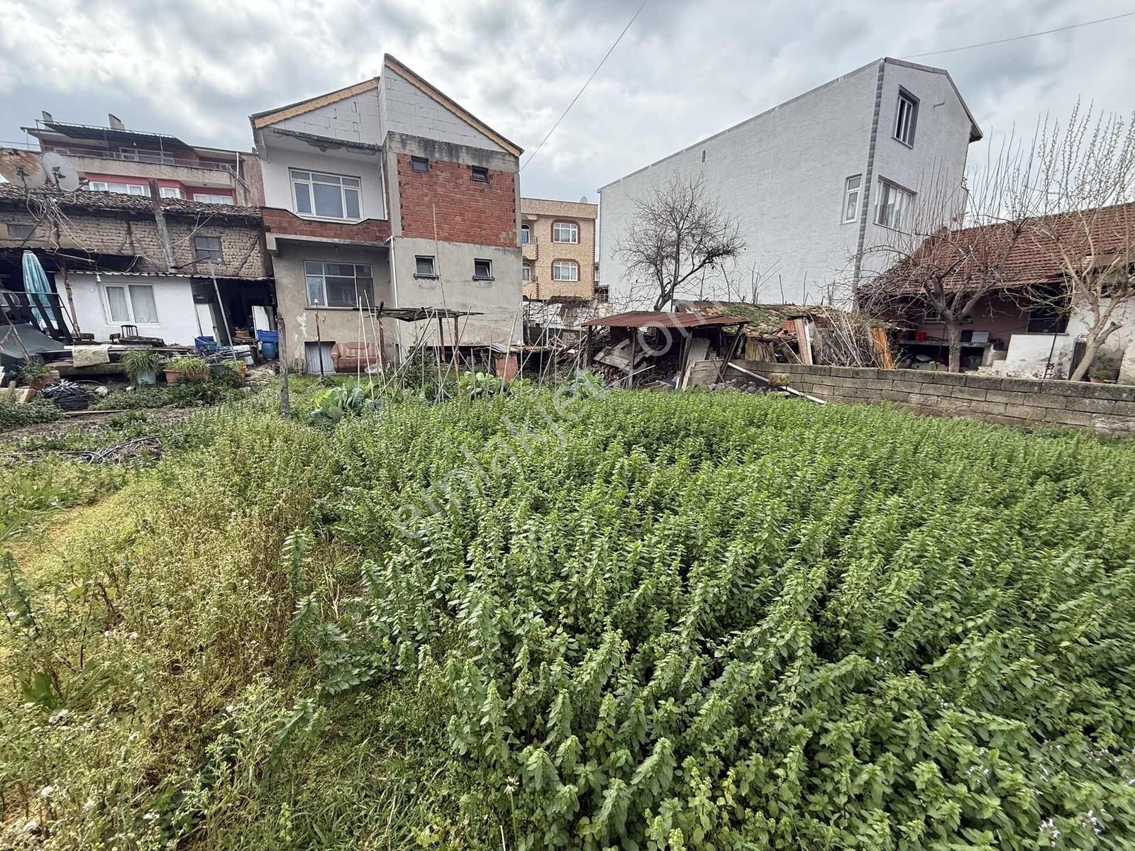 Göle 300 Metre, 247 M2 Arsa İçerisinde 2 Katlı Müstakil Ev - Görsel 29