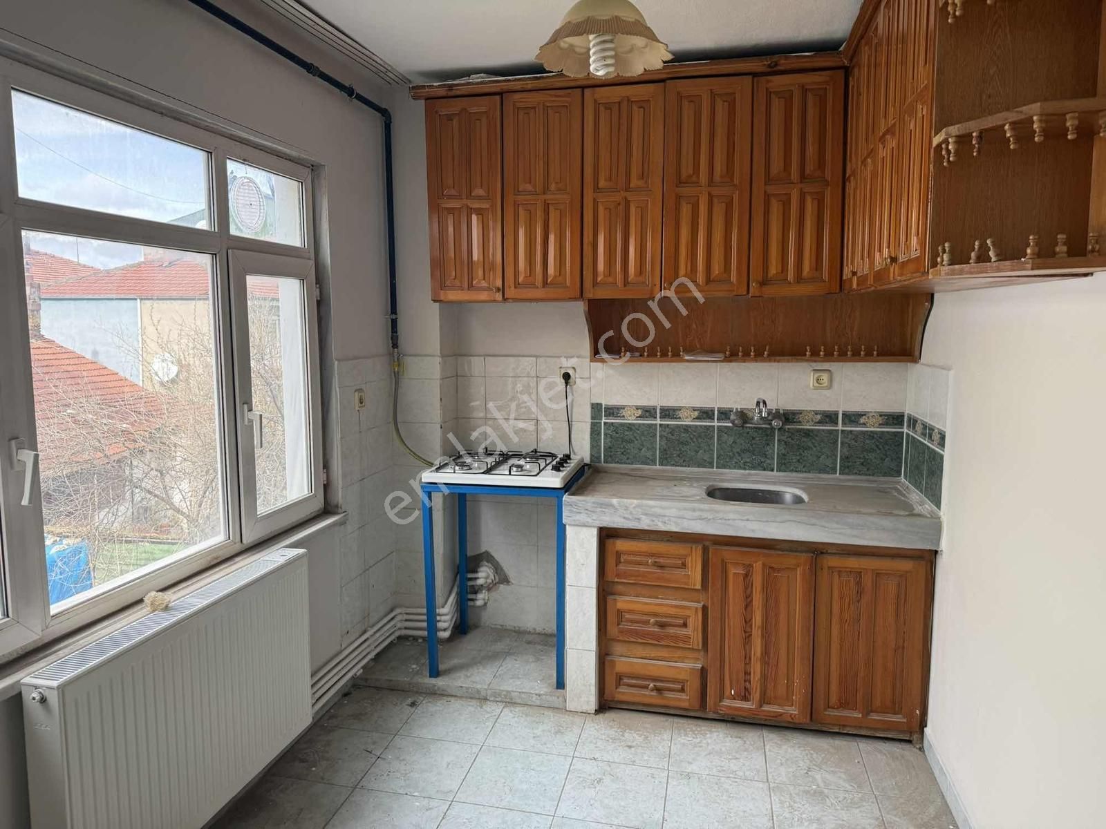 Göle 300 Metre, 247 M2 Arsa İçerisinde 2 Katlı Müstakil Ev - Görsel 27