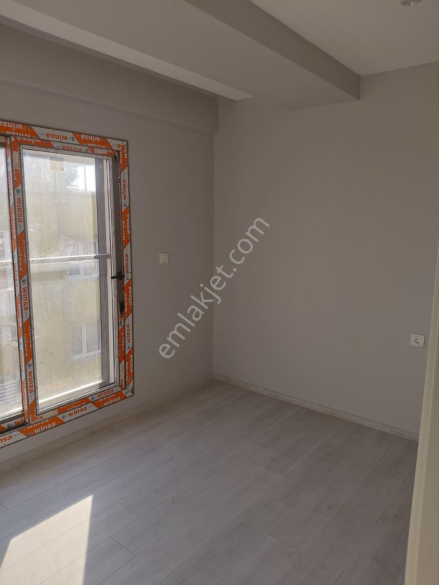 Buca Akıncılarda Kiralık 1+1 Doğalgazlı Asansörlü Sıfır Son Kat Dai - Görsel 3