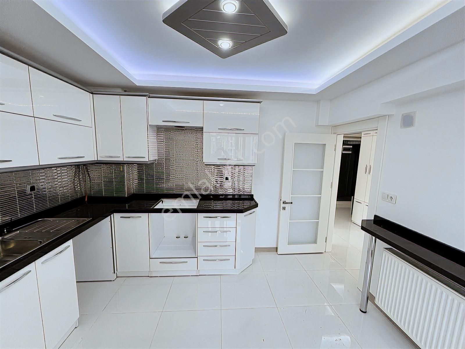 Megakent'ten Satılık Ferah Lüks Daire - Görsel 17