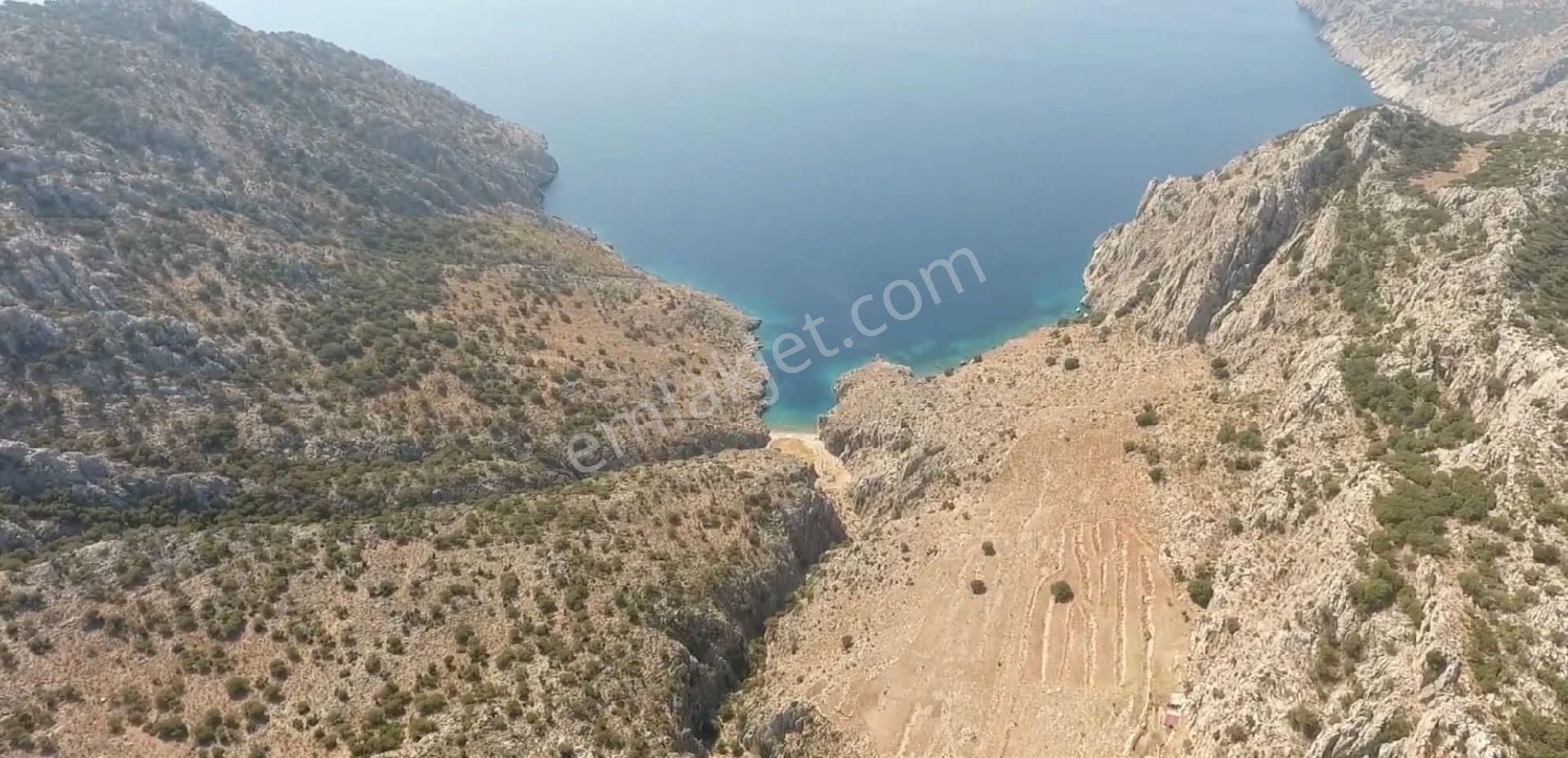 Joker: Gedik Koyu'na 700 Metre Yakınlıkta Deniz Manzaralı Tarla - Görsel 4