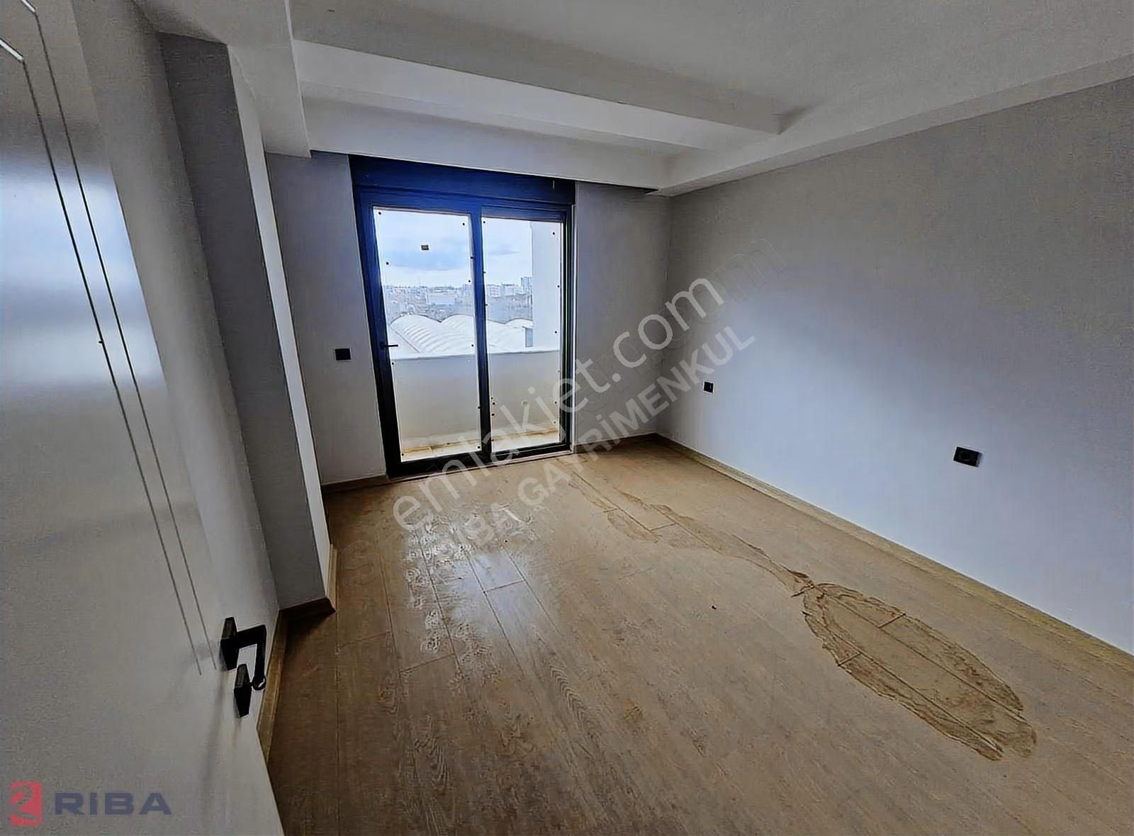 Sibel Oskanbaş'tan Geniş Ferah Havuzlu Sitede Daire - Görsel 3