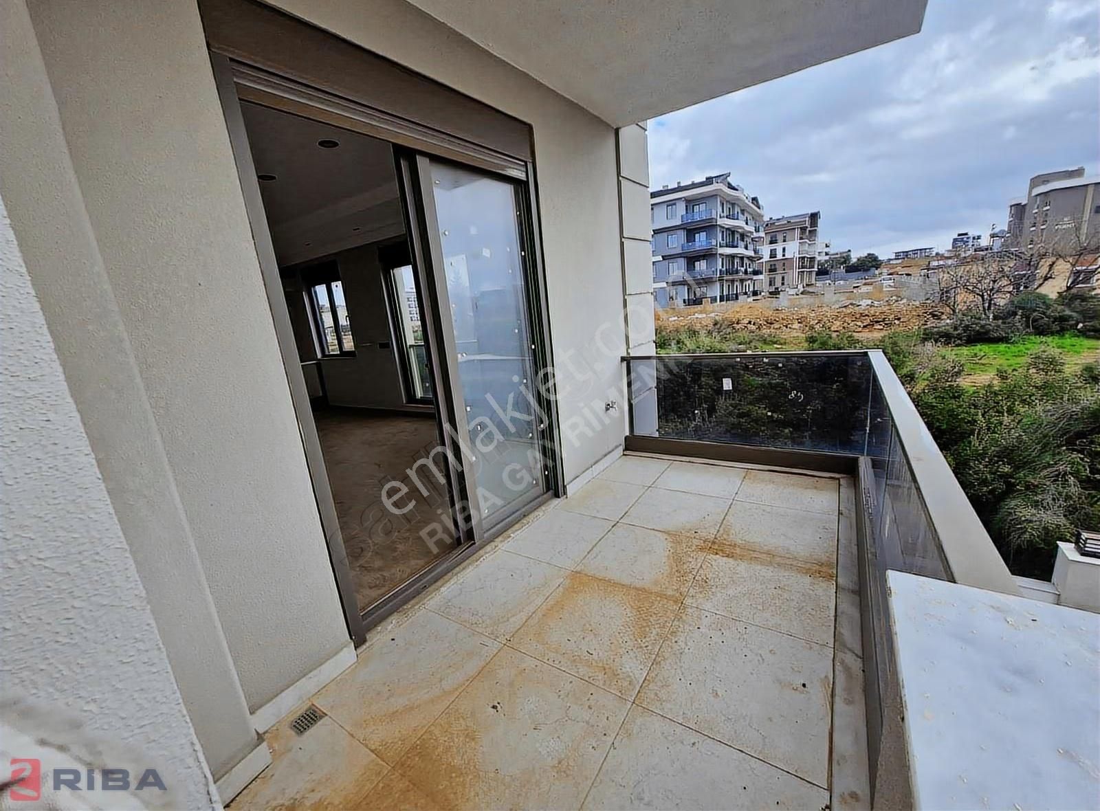 Sibel Oskanbaş'tan Geniş Ferah Havuzlu Sitede Daire - Görsel 8