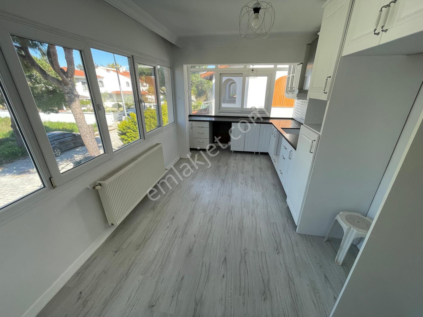 Turyap Çeşme Alaçatı Ağaçlı Yol Sakızlarda Kiralık 2+1 Daire - Görsel 12