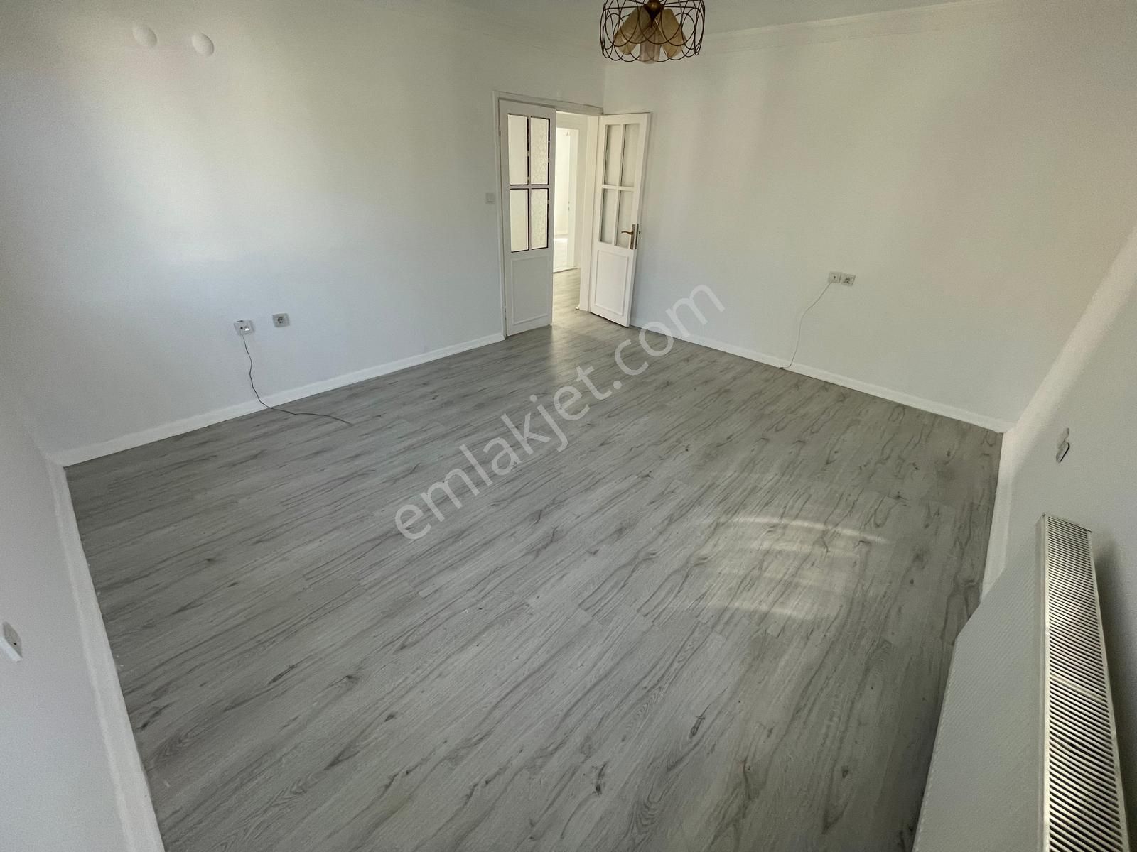 Turyap Çeşme Alaçatı Ağaçlı Yol Sakızlarda Kiralık 2+1 Daire - Görsel 6