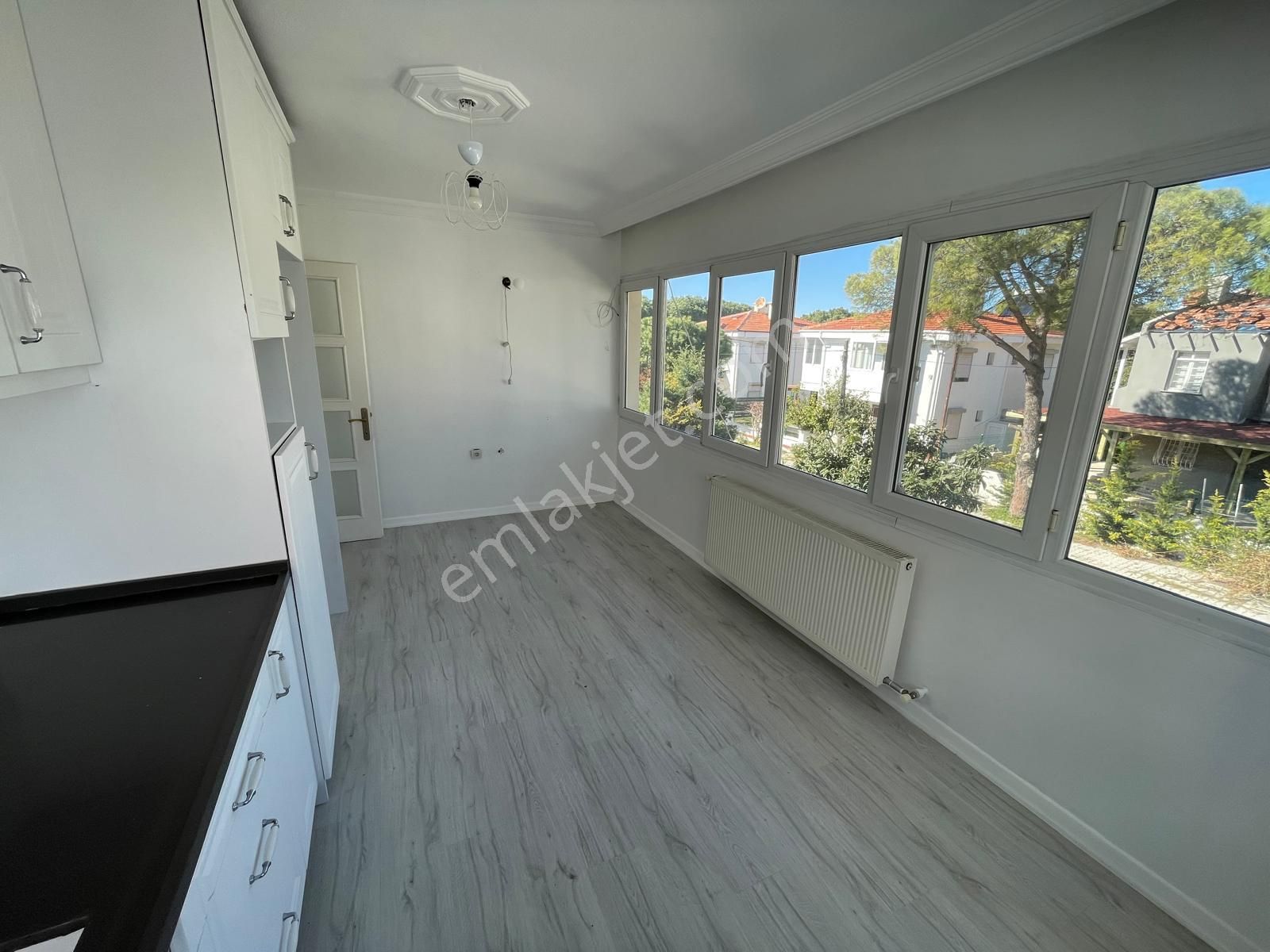 Turyap Çeşme Alaçatı Ağaçlı Yol Sakızlarda Kiralık 2+1 Daire - Görsel 14