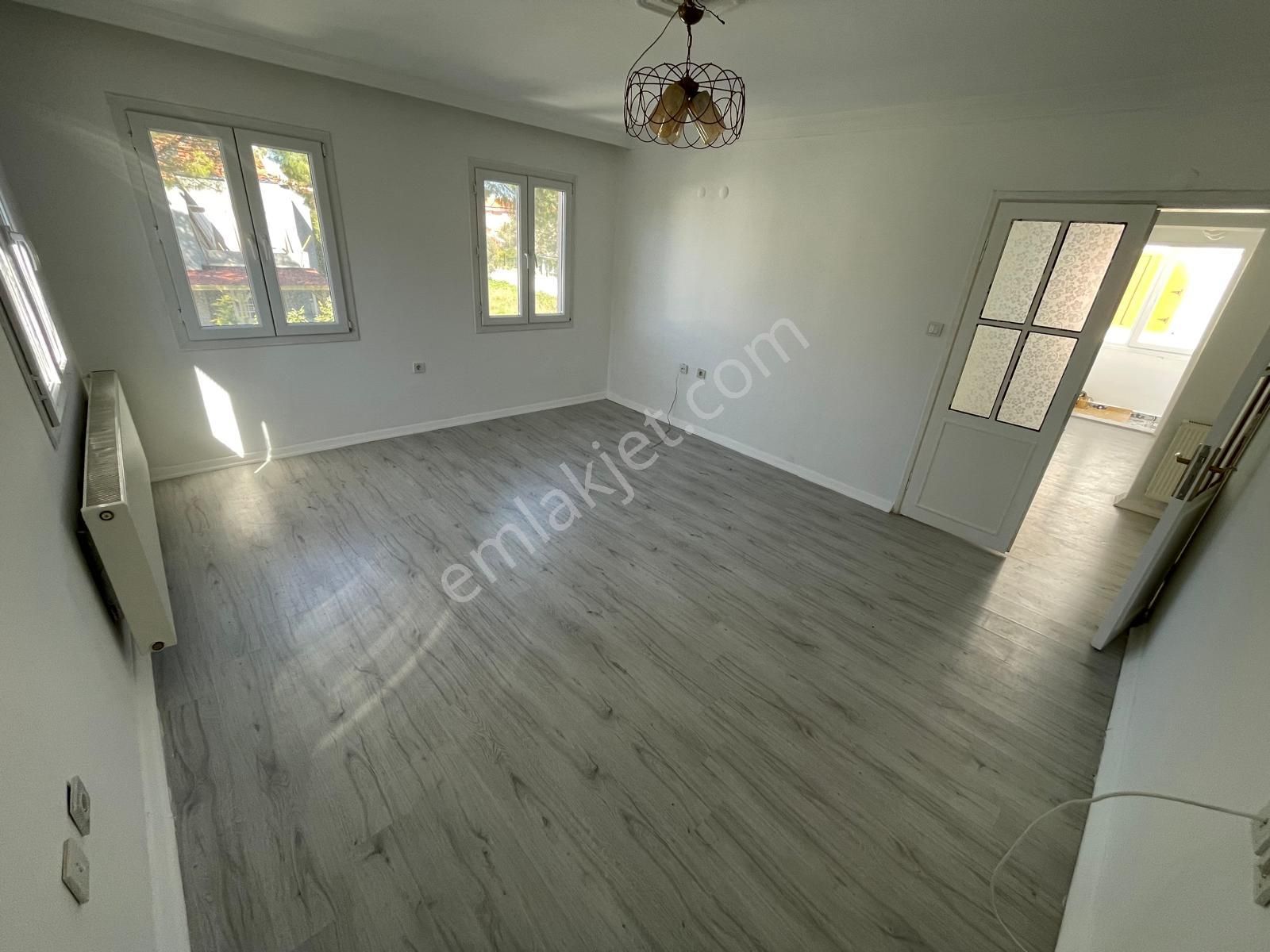 Turyap Çeşme Alaçatı Ağaçlı Yol Sakızlarda Kiralık 2+1 Daire - Görsel 7