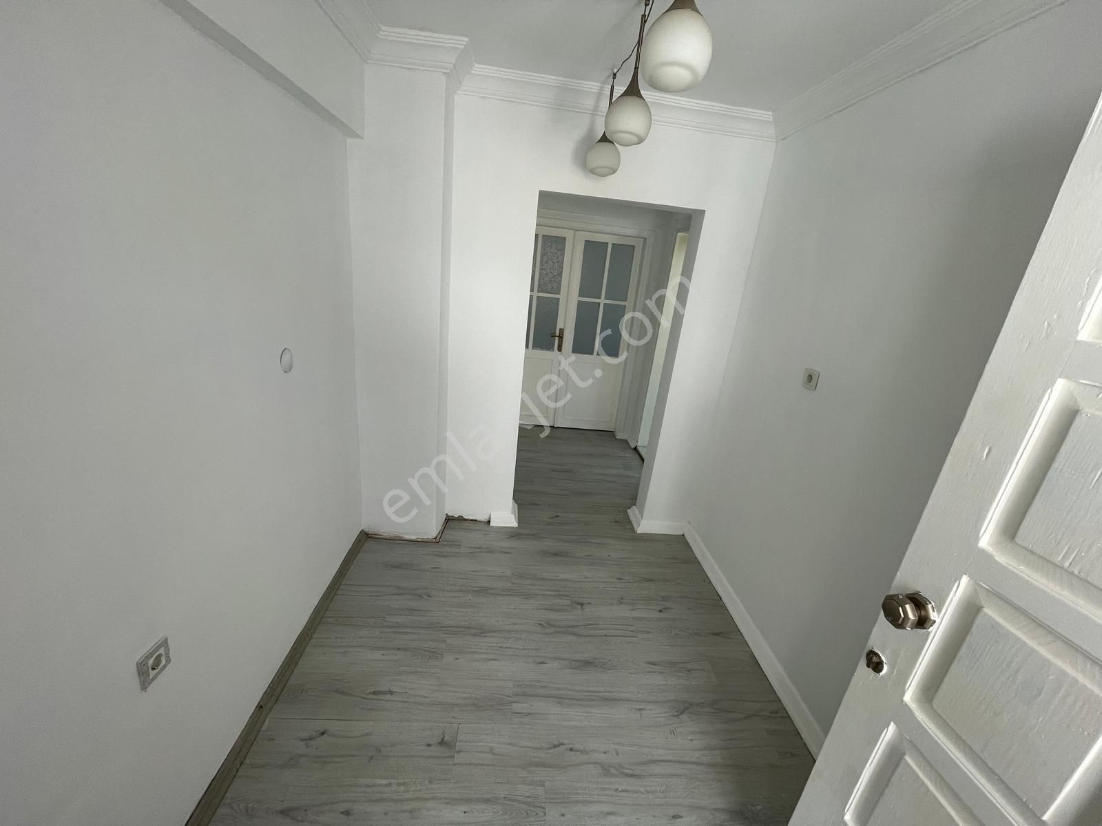 Turyap Çeşme Alaçatı Ağaçlı Yol Sakızlarda Kiralık 2+1 Daire - Görsel 4