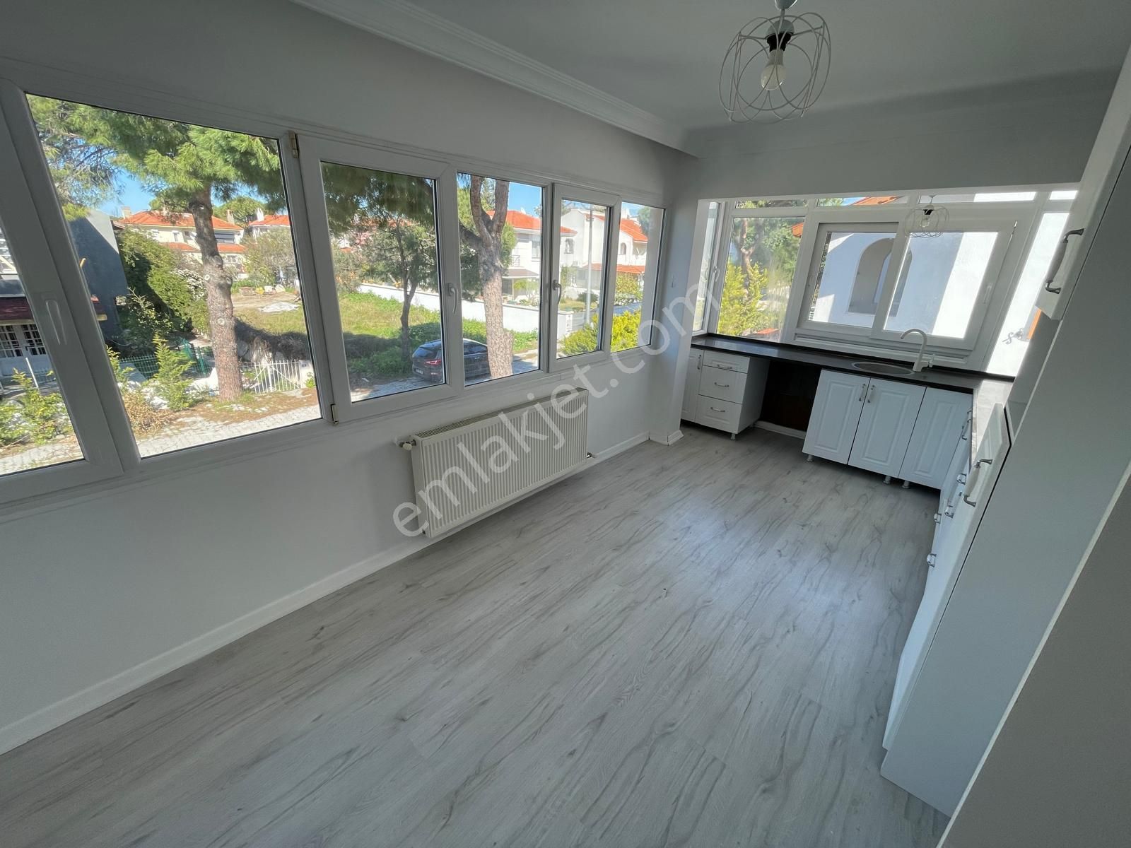 Turyap Çeşme Alaçatı Ağaçlı Yol Sakızlarda Kiralık 2+1 Daire - Görsel 13