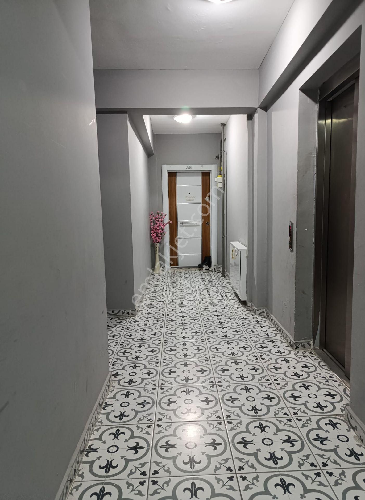 Sahibinden Site İçerisnde Güvenlkli Otoparklı Havuzlu 2+1 Daire - Görsel 17