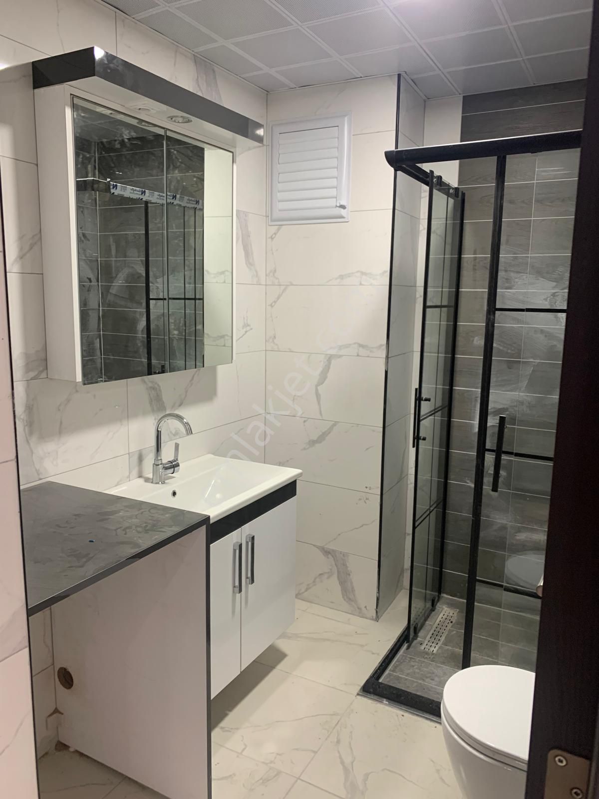Molla Team'den Rumeli'de Havuz Manzaralı Kiralık 1+1 Lüks Daire - Görsel 12