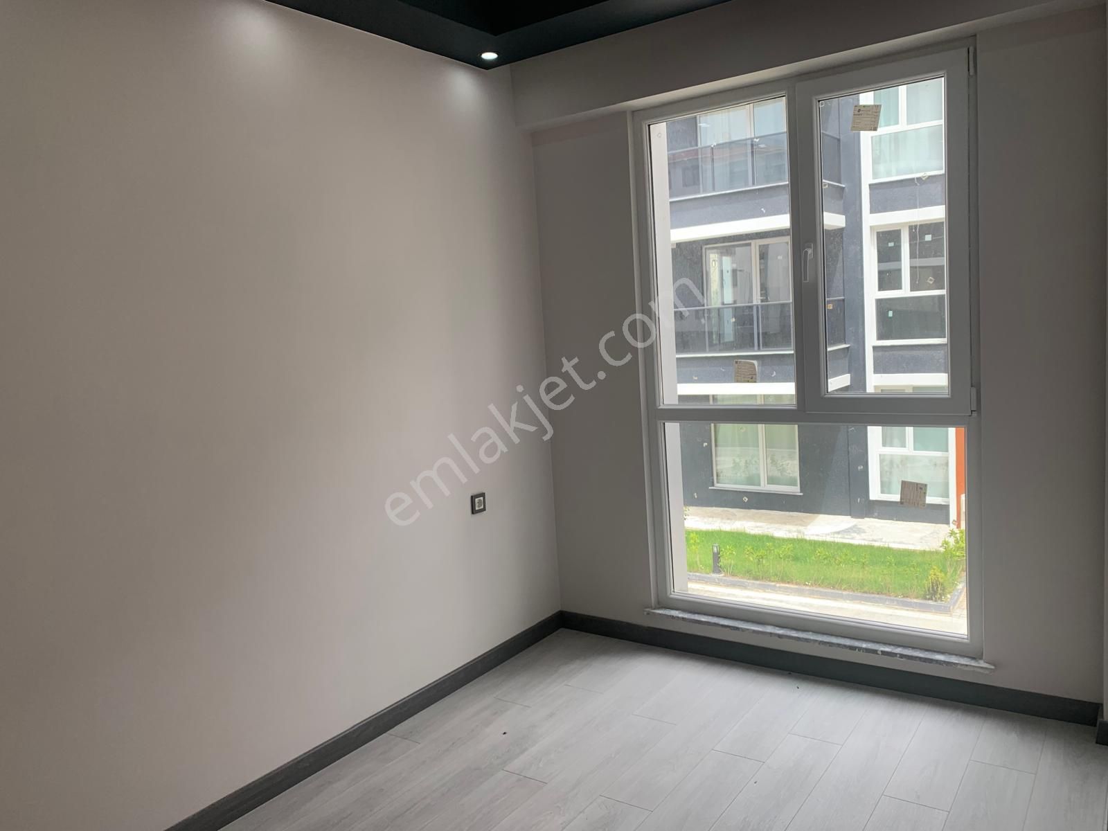 Molla Team'den Rumeli'de Havuz Manzaralı Kiralık 1+1 Lüks Daire - Görsel 13