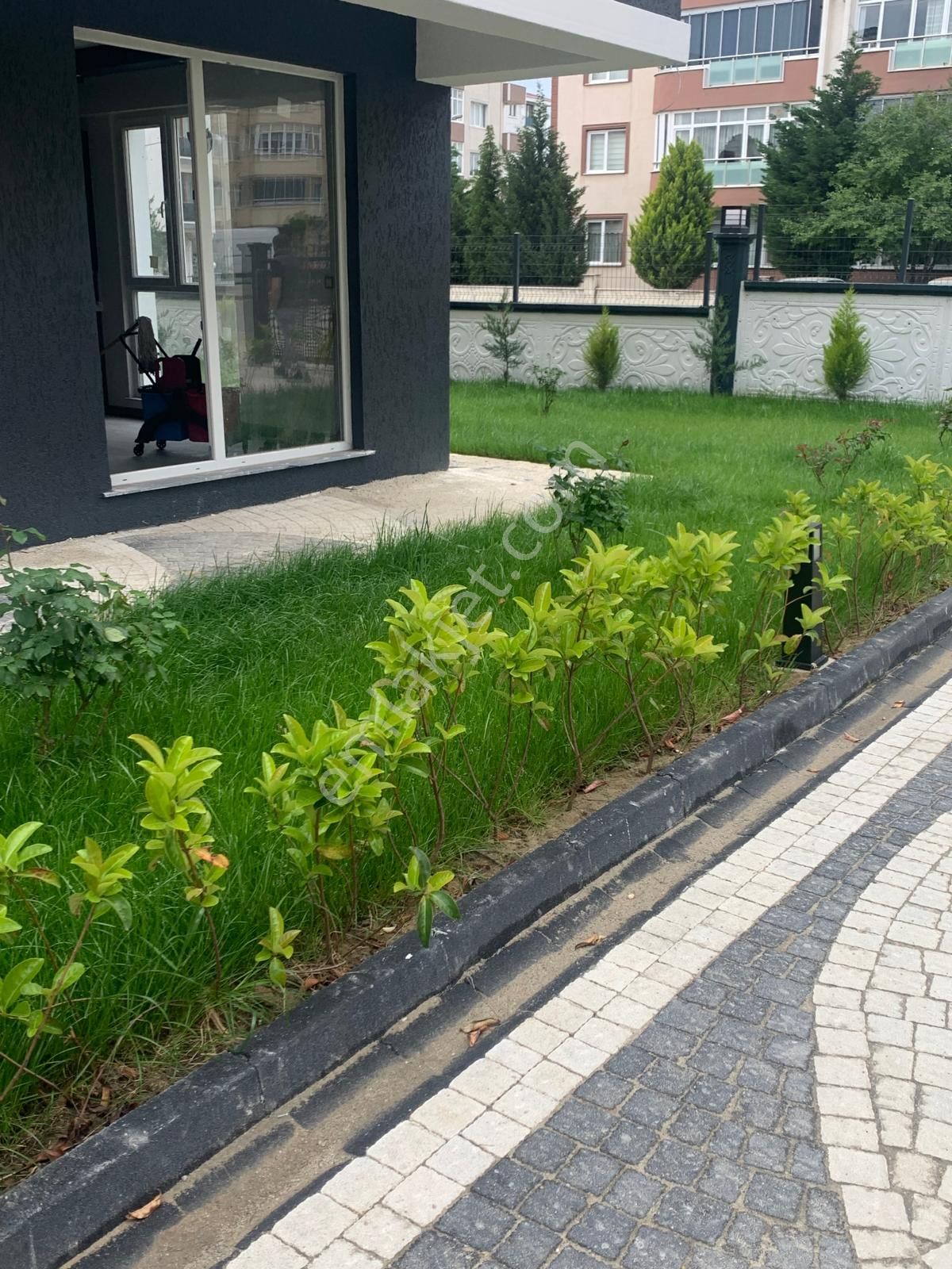 Molla Team'den Rumeli'de Havuz Manzaralı Kiralık 1+1 Lüks Daire - Görsel 2