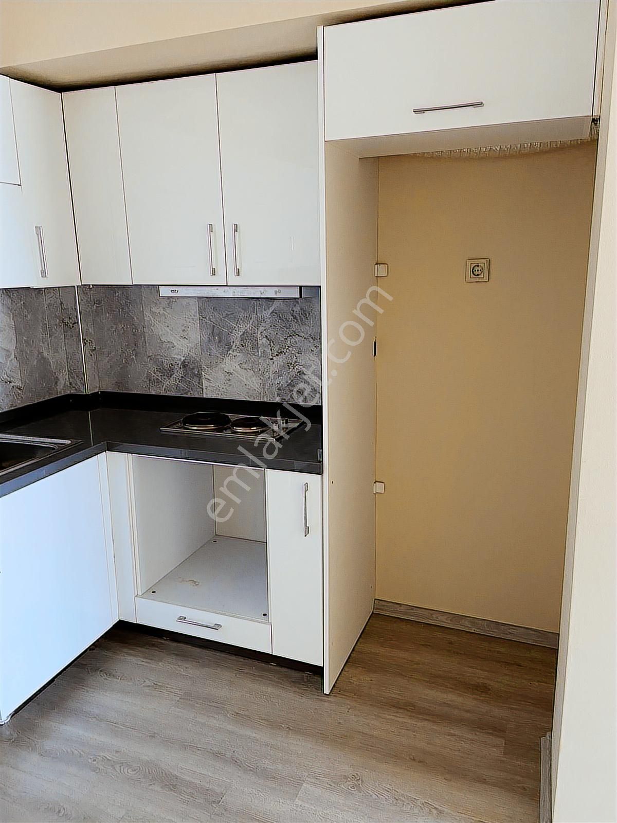 Bornova Evka 3te Satılık 1+1 Via Zone Projesi Dairesi - Görsel 11