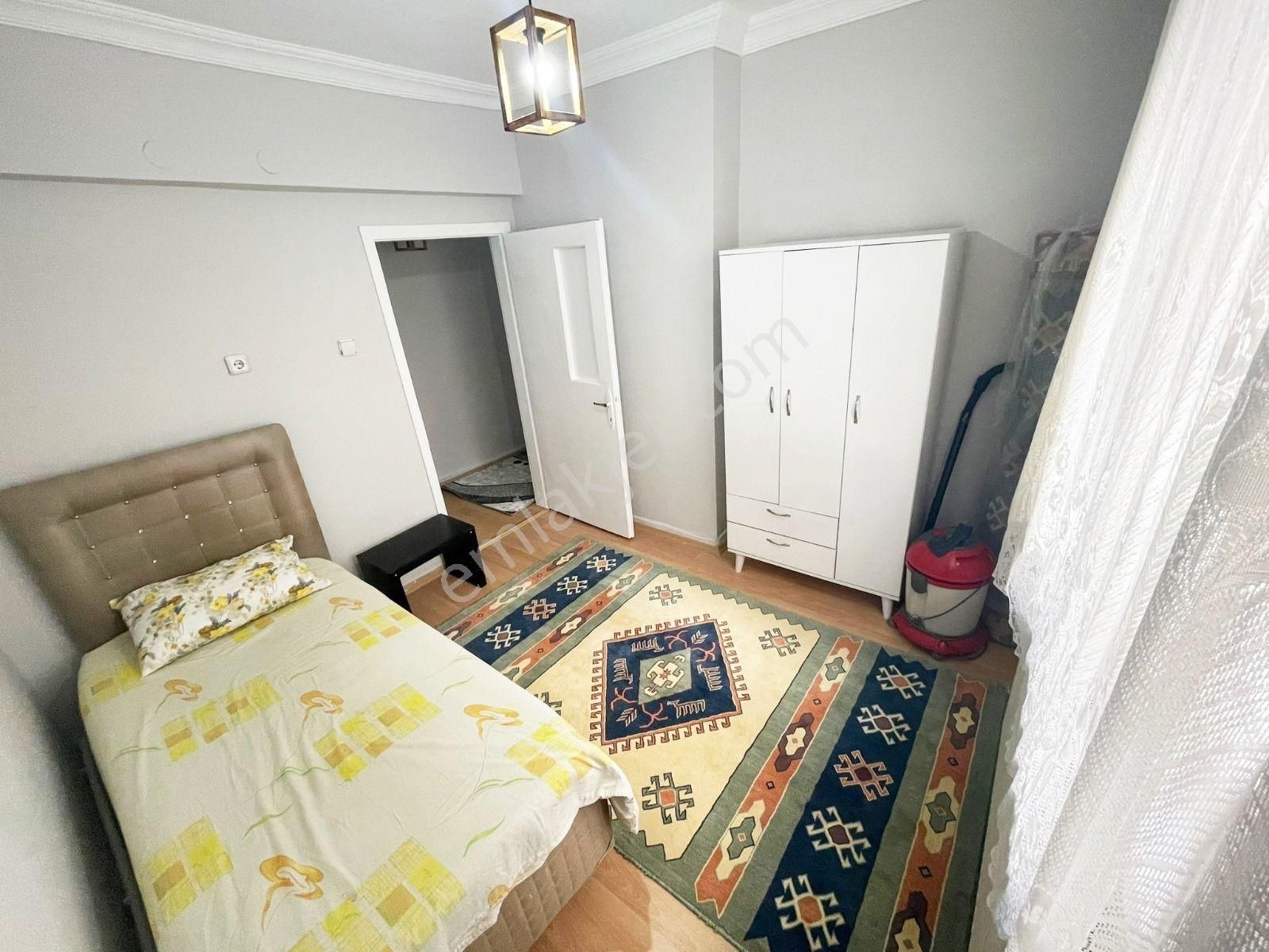 Sincan Mareşalda 2+1 Ara Kat Bağımsız Eşyalı Merkezi Konumda Daire - Görsel 17