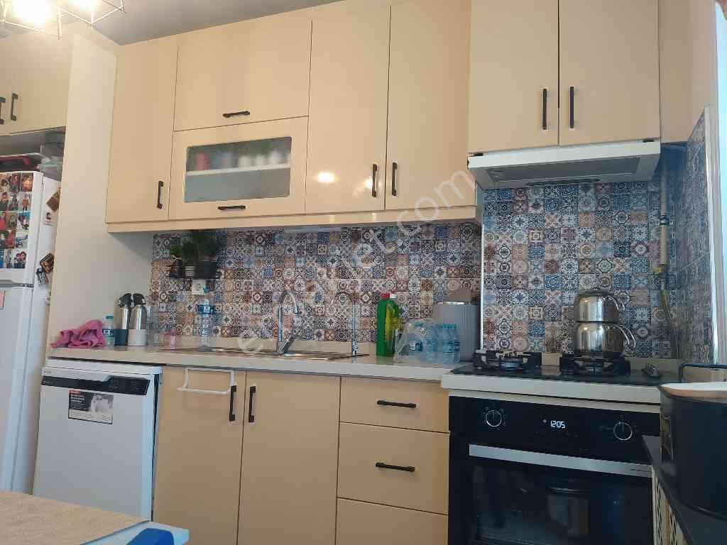 Ünalan Tuna Sokak’ta 2012 Yapımı 4. Kat – Otoparklı & Asansörlü - Görsel 9