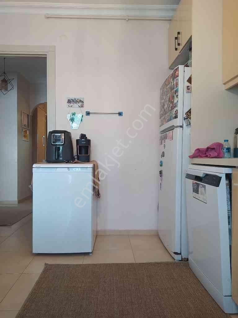 Ünalan Tuna Sokak’ta 2012 Yapımı 4. Kat – Otoparklı & Asansörlü - Görsel 10