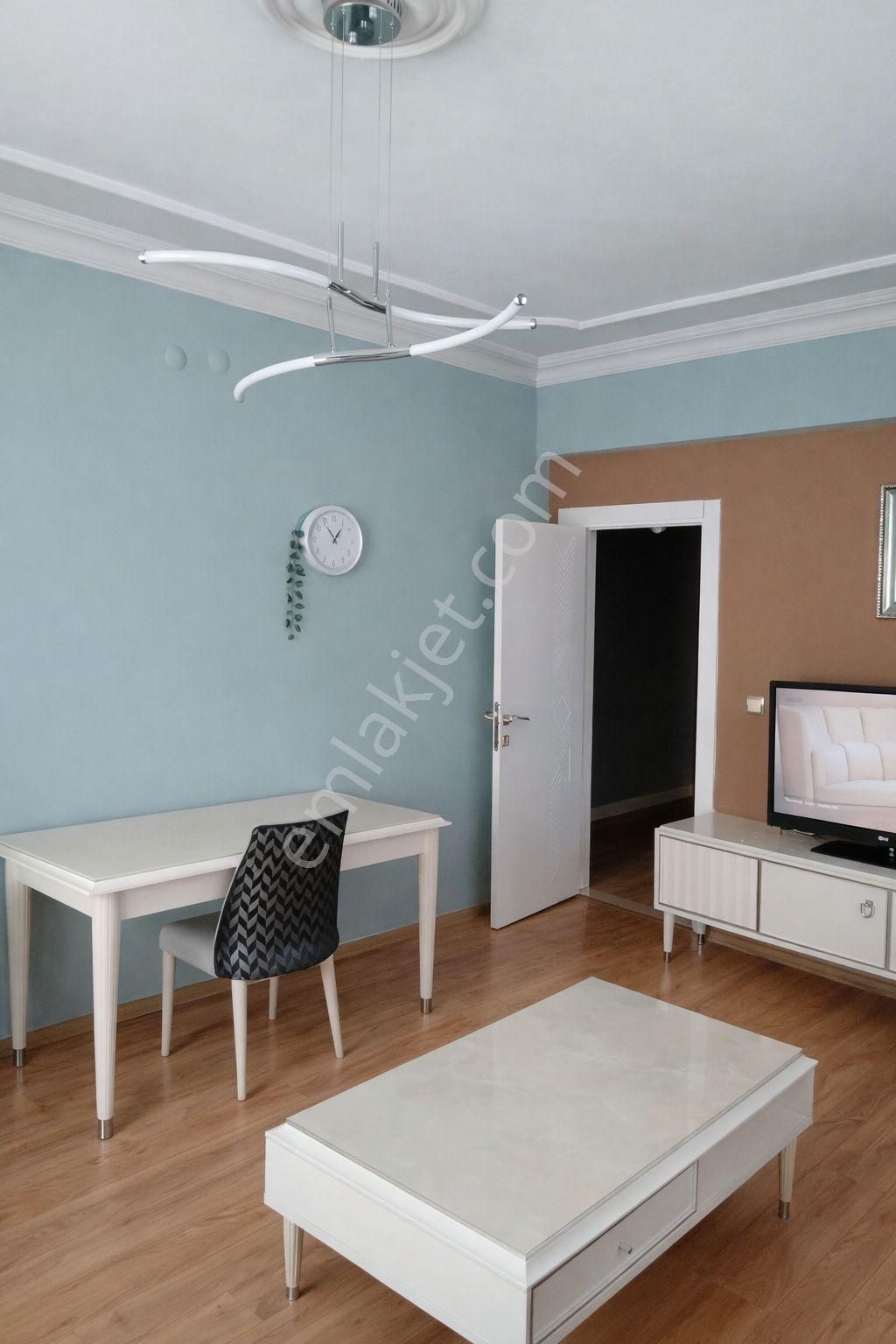 Yeşilyurtta 1 Yıl Peşin Ödemeli Üniversiteye Yakın Lüks, Yeni Eşyalı 2+1 Ayrı Mutfaklı Kiralık Daire - Görsel 3