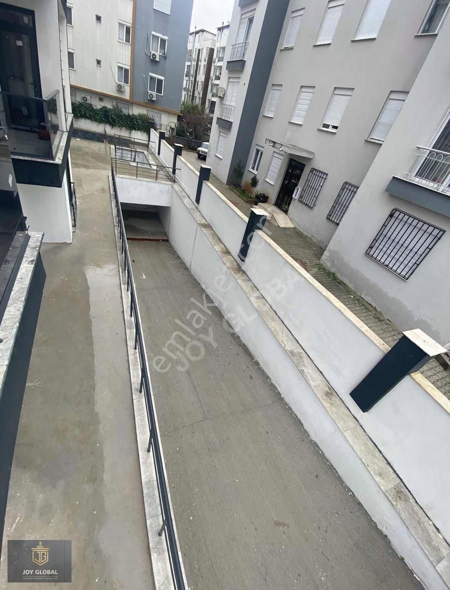 Şehir Merkezinde Havuzlu, Yeni 1+1 Kiralık Daire - Görsel 17