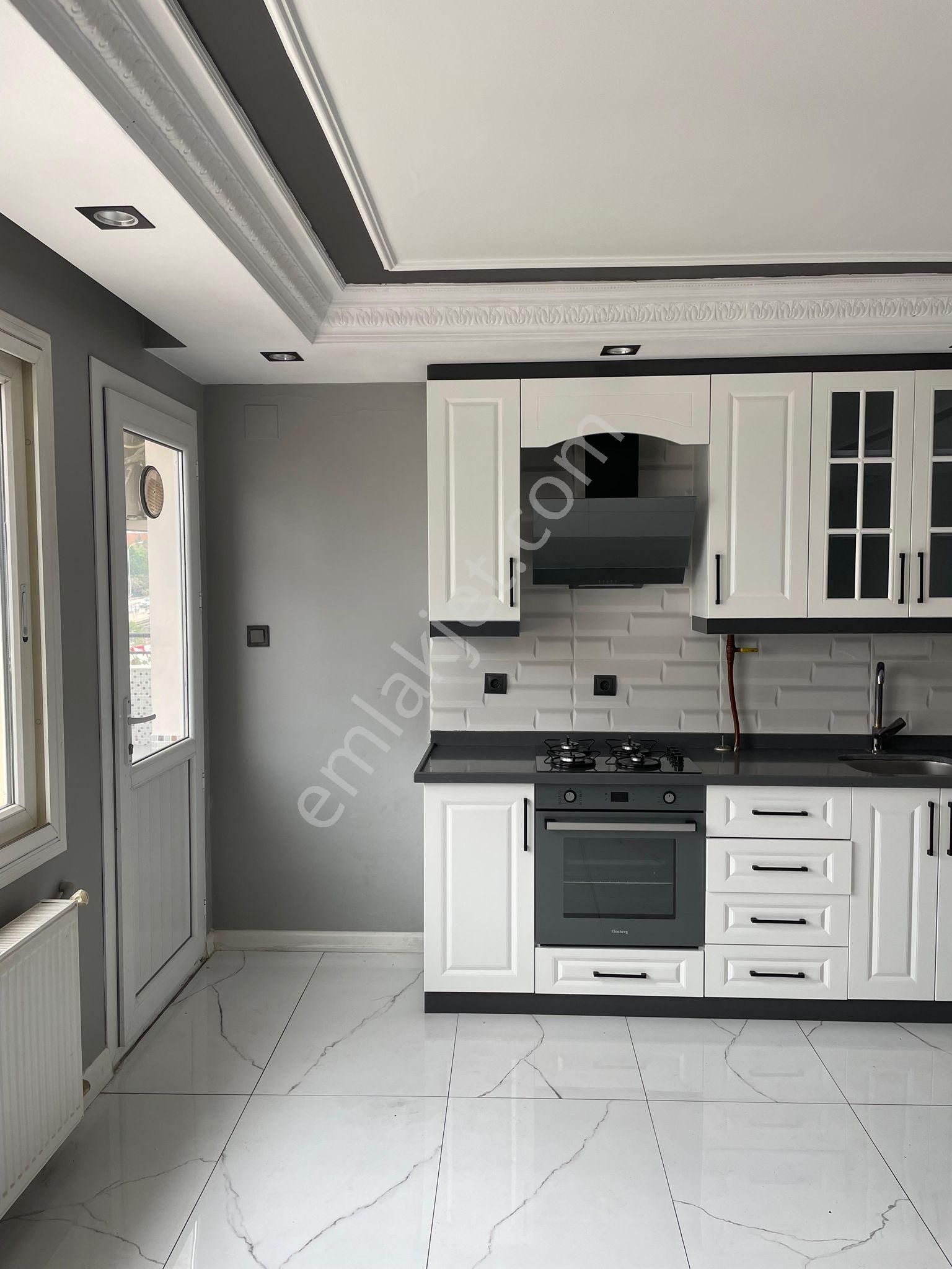 4+1 Yurt 280m2 Dgaz 12-2katı 11-15yaş *a.k.otopark* Kap.mutfak *kdb Cephe Hasarsız 90m2 Teras 2banyo - Görsel 9